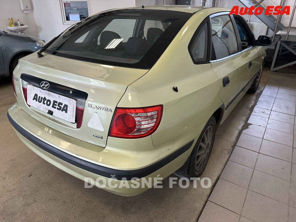 Hyundai Elantra, 2.0 CRDi,ČR - fotka 2