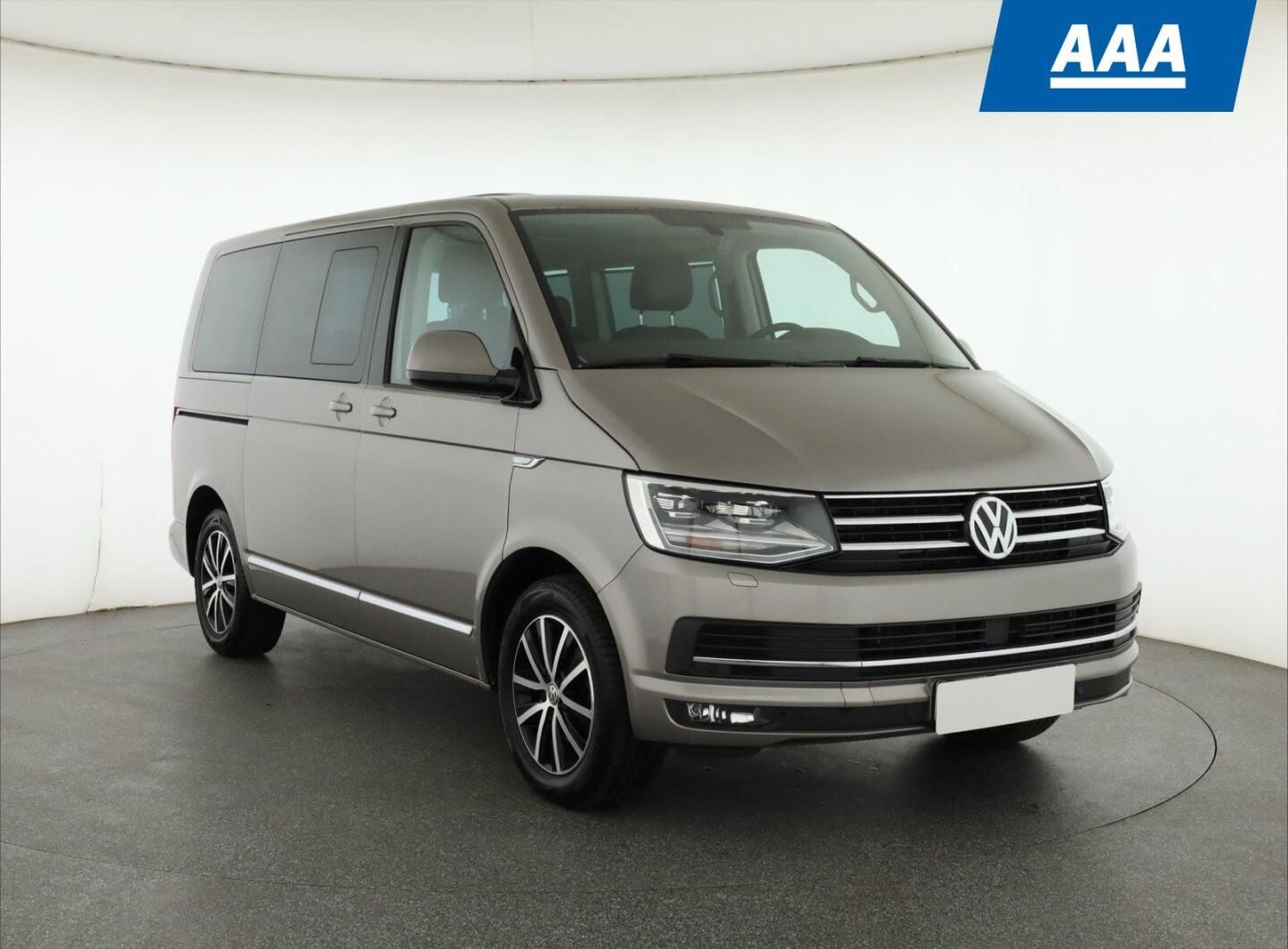 Volkswagen Multivan, 2.0 TDI, Highline, 7 míst, KR