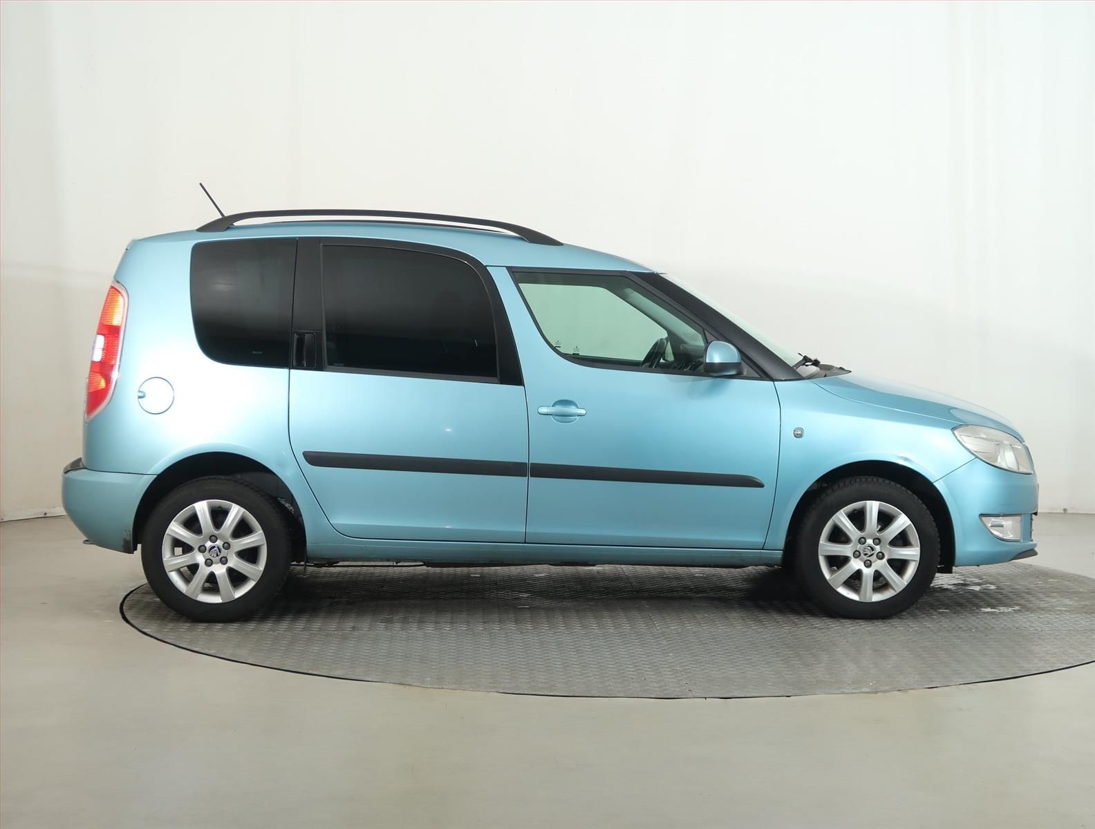 Škoda Roomster, 1.2 TSI, Serv.kniha - fotka 6