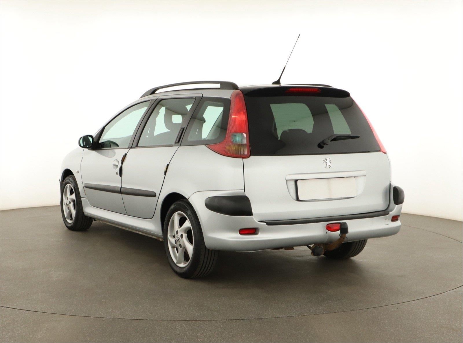 Peugeot 206, 1.6 HDi, po STK, Tažné, Klima - fotka 4
