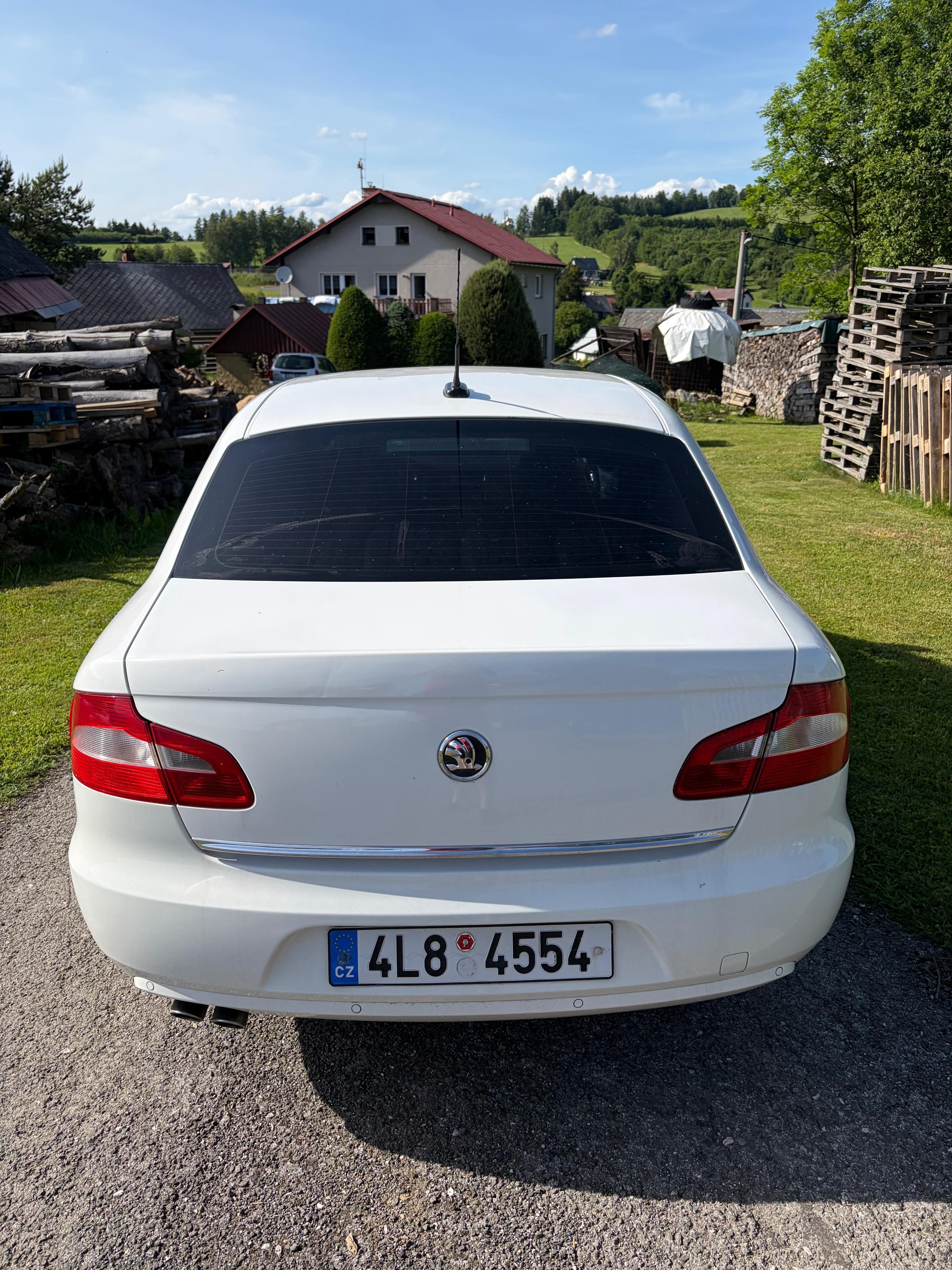 Škoda Superb, Škoda Superb 2.0Tdi 103kw - fotka 6