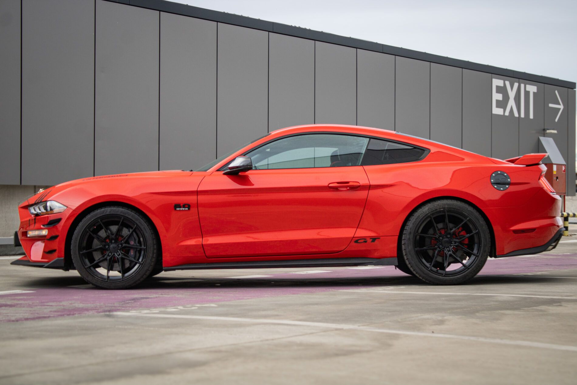 Ford Mustang - fotka 2