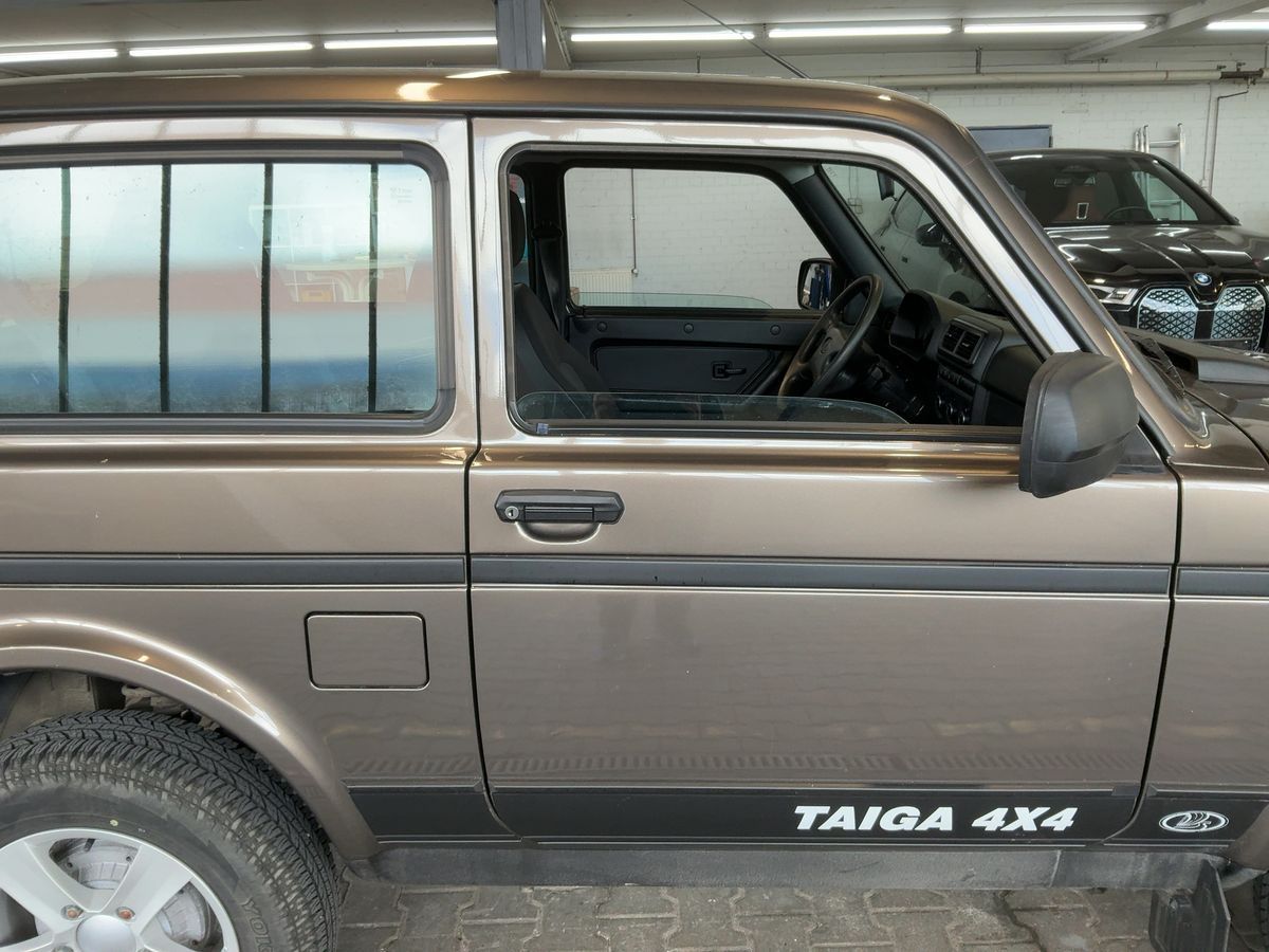 Lada Niva, Taiga 1.7i 4x4 tažné - fotka 5