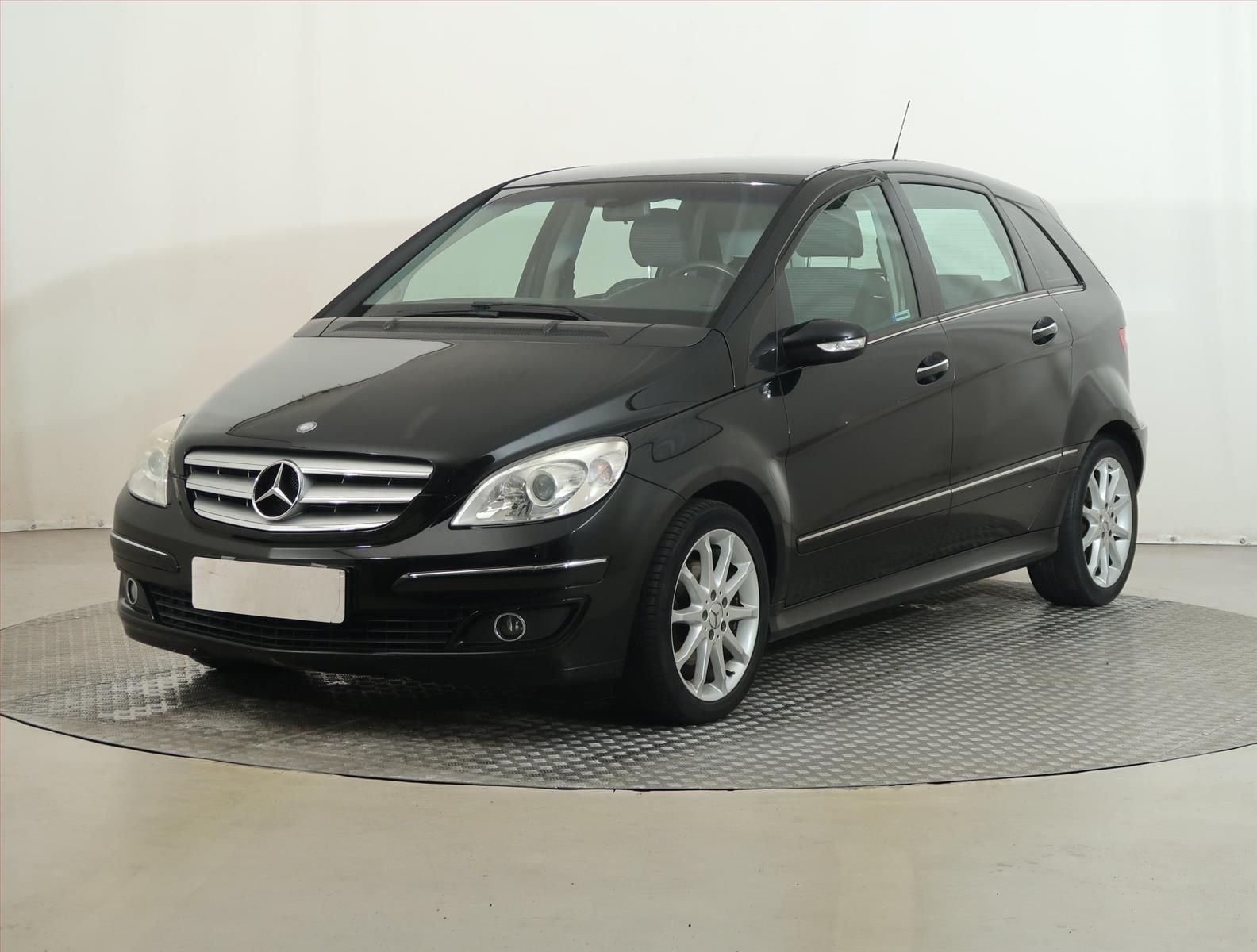 Mercedes-Benz Třídy B, 180 CDI - fotka 2