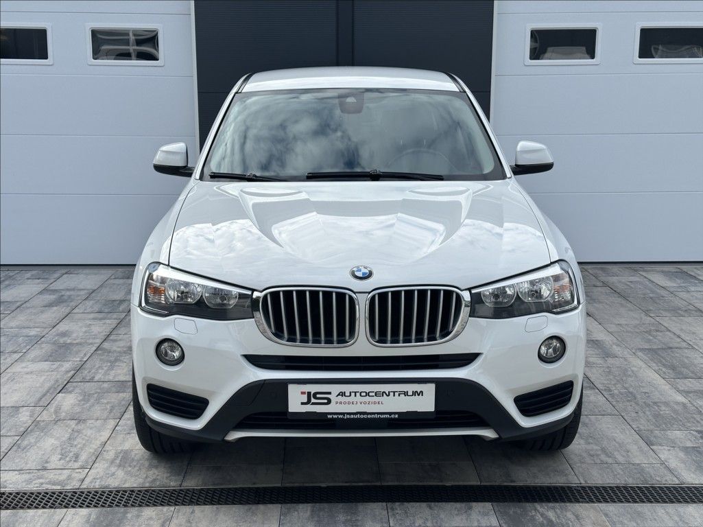 BMW X3, 28i 245PS  Advantage A/T 4x4 - fotka 3