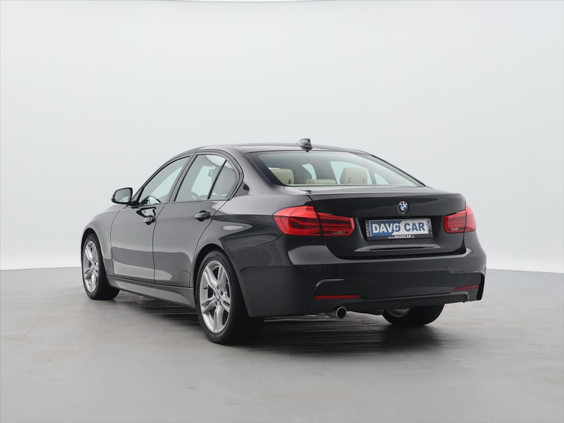 BMW Řada 3, 2,0 318d M Sport Aut. CZ DPH 1 - fotka 5