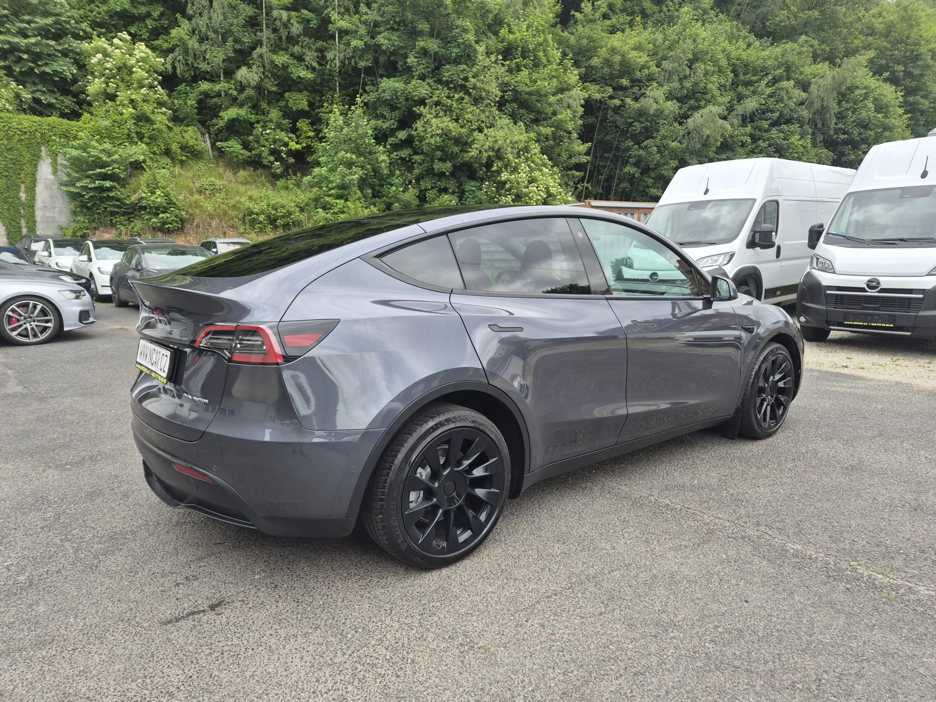 Tesla Model Y, LONGE RANGE DUAL MOTOR SOH 91% - fotka 5