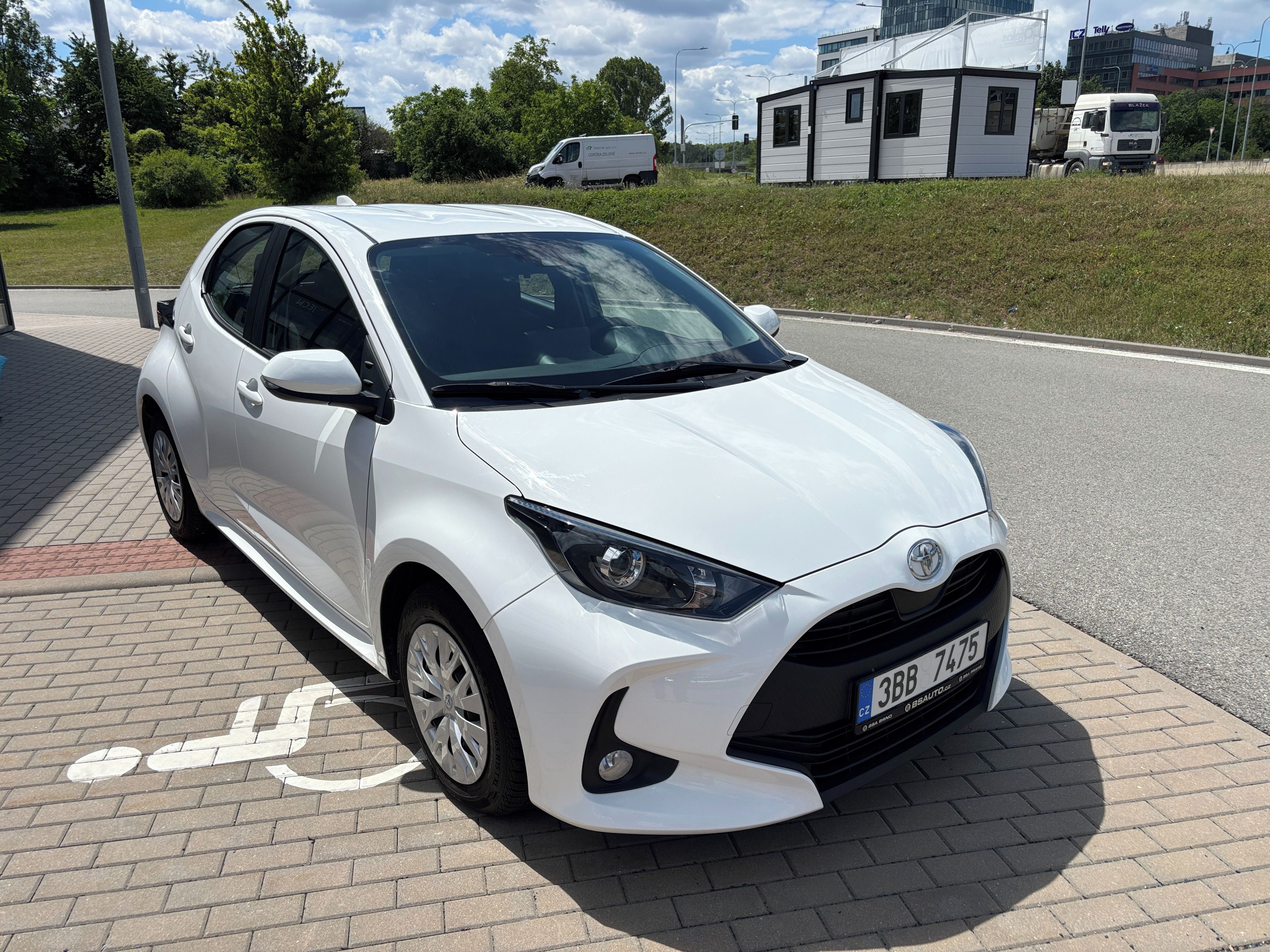 Toyota Yaris, 1.0i 53kW 1Majitel ČR - fotka 4