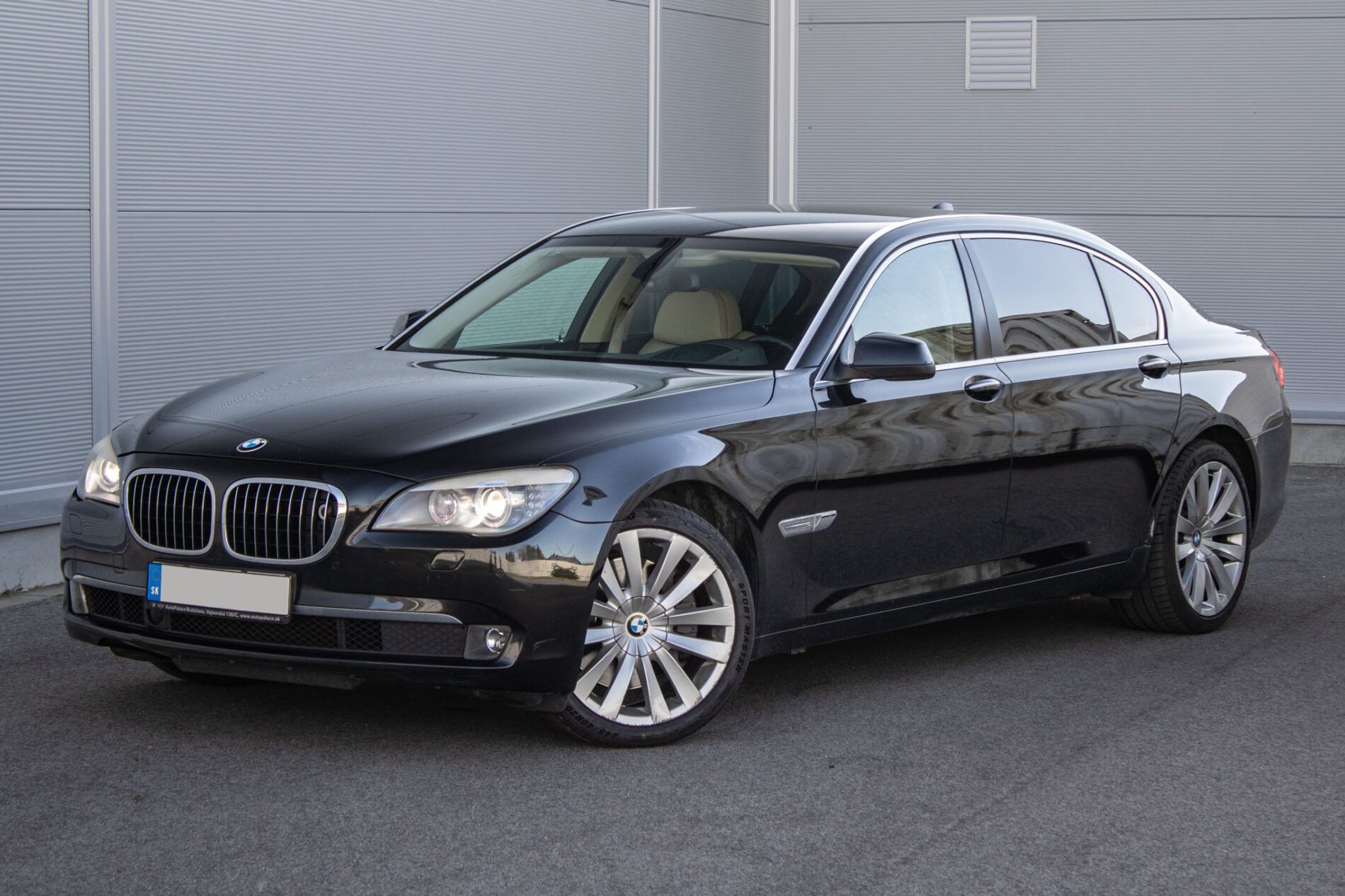 BMW, rad 7