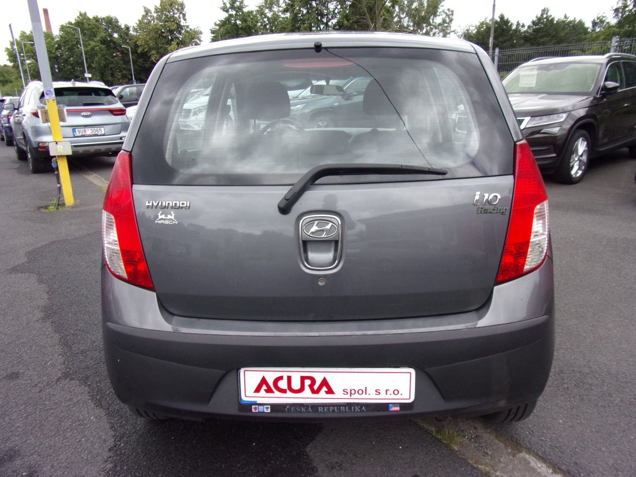 Hyundai i10, 1,1 i Klima - fotka 4