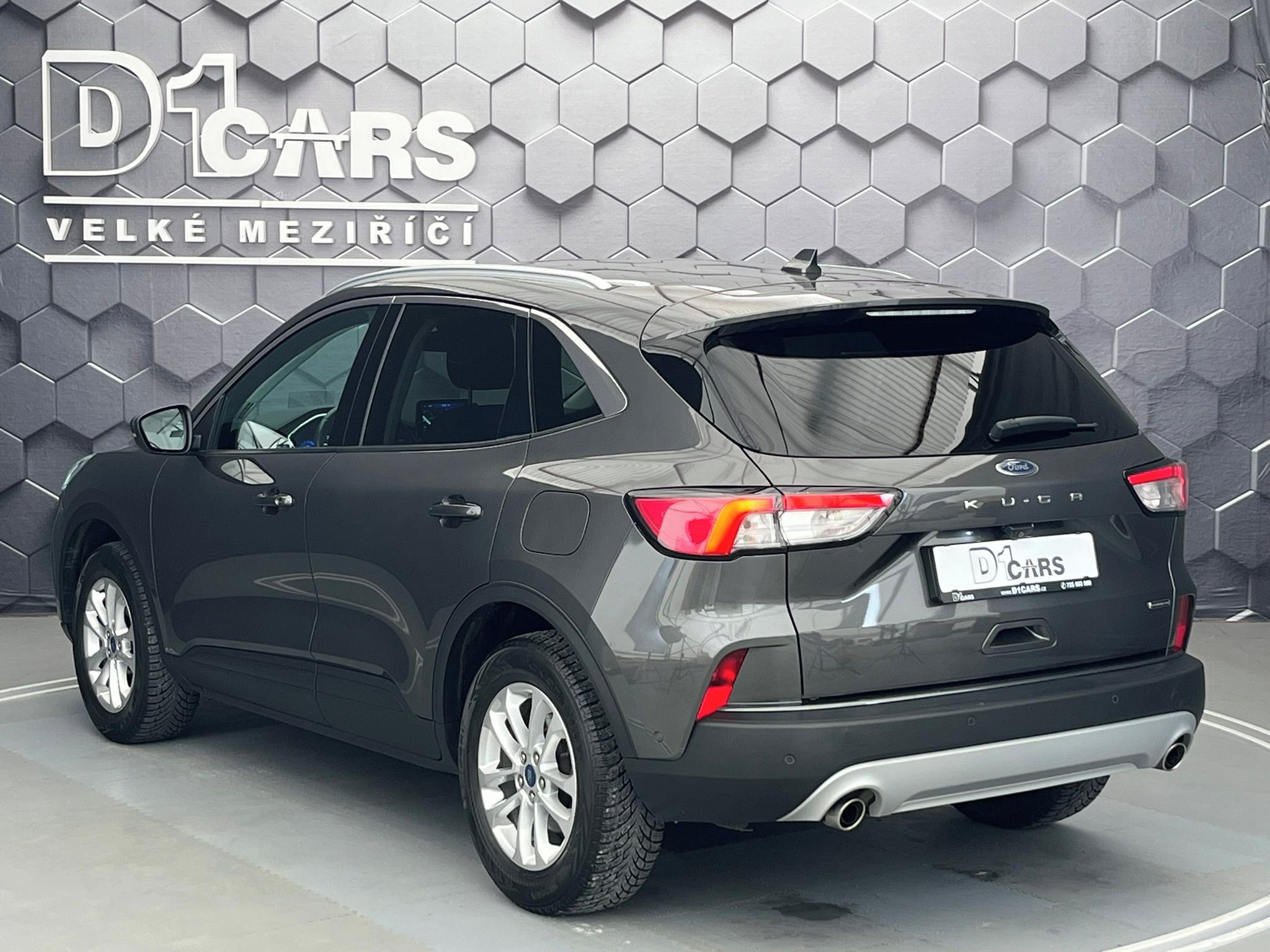 Ford Kuga, 2.5 Duratec HEV TITANIUM - fotka 2