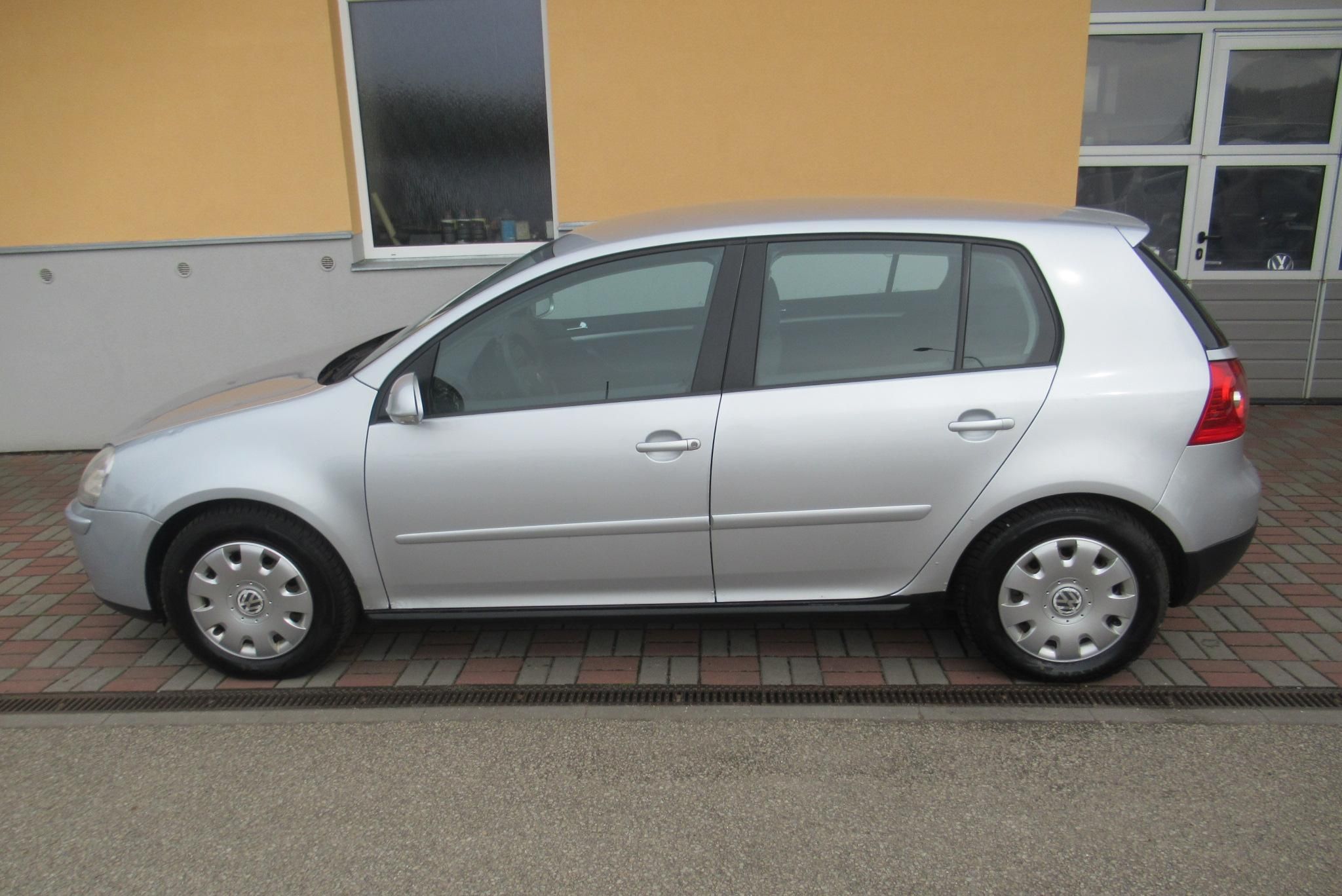 Volkswagen Golf, 1.9 TDi AUT. KLIMA TAŽNÉ - fotka 6