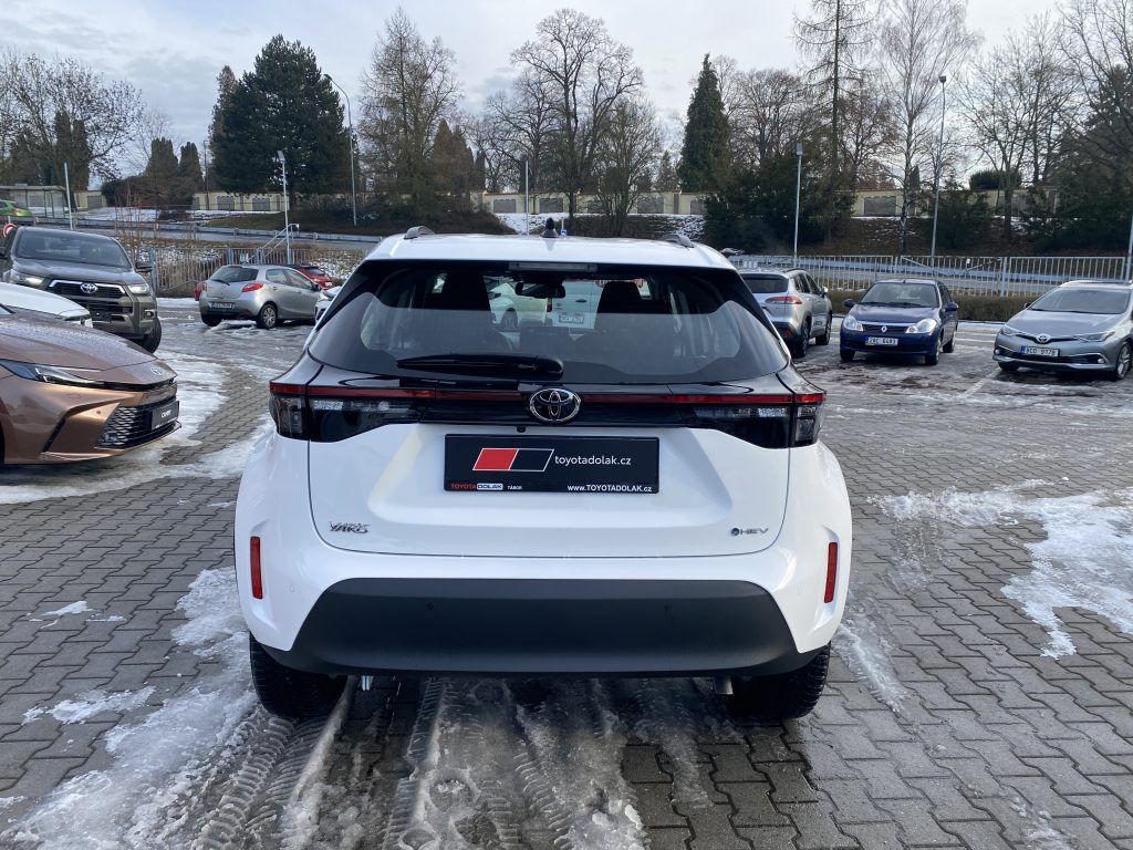 Toyota Yaris Cross, 1.5 Hybrid 116 2x4 Comfort - fotka 4