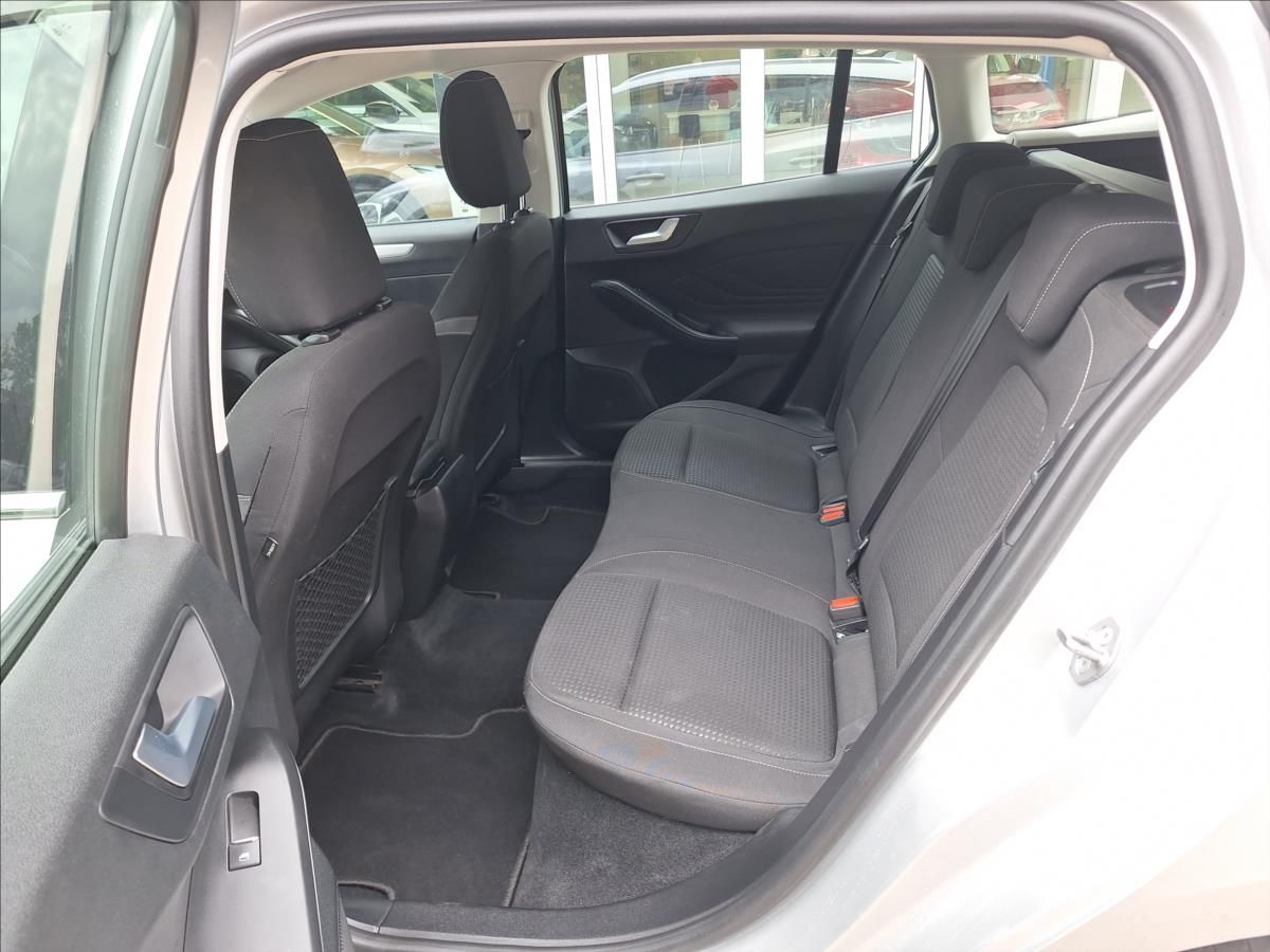 Ford Focus, 1.5 TDCi EcoBlue Cool&Connect - fotka 6