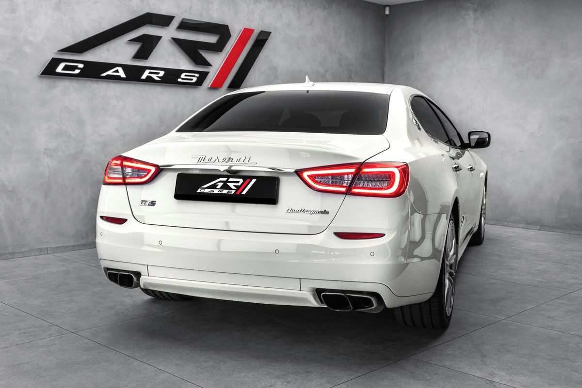 Maserati Quattroporte, GTS V8 530PS - fotka 6