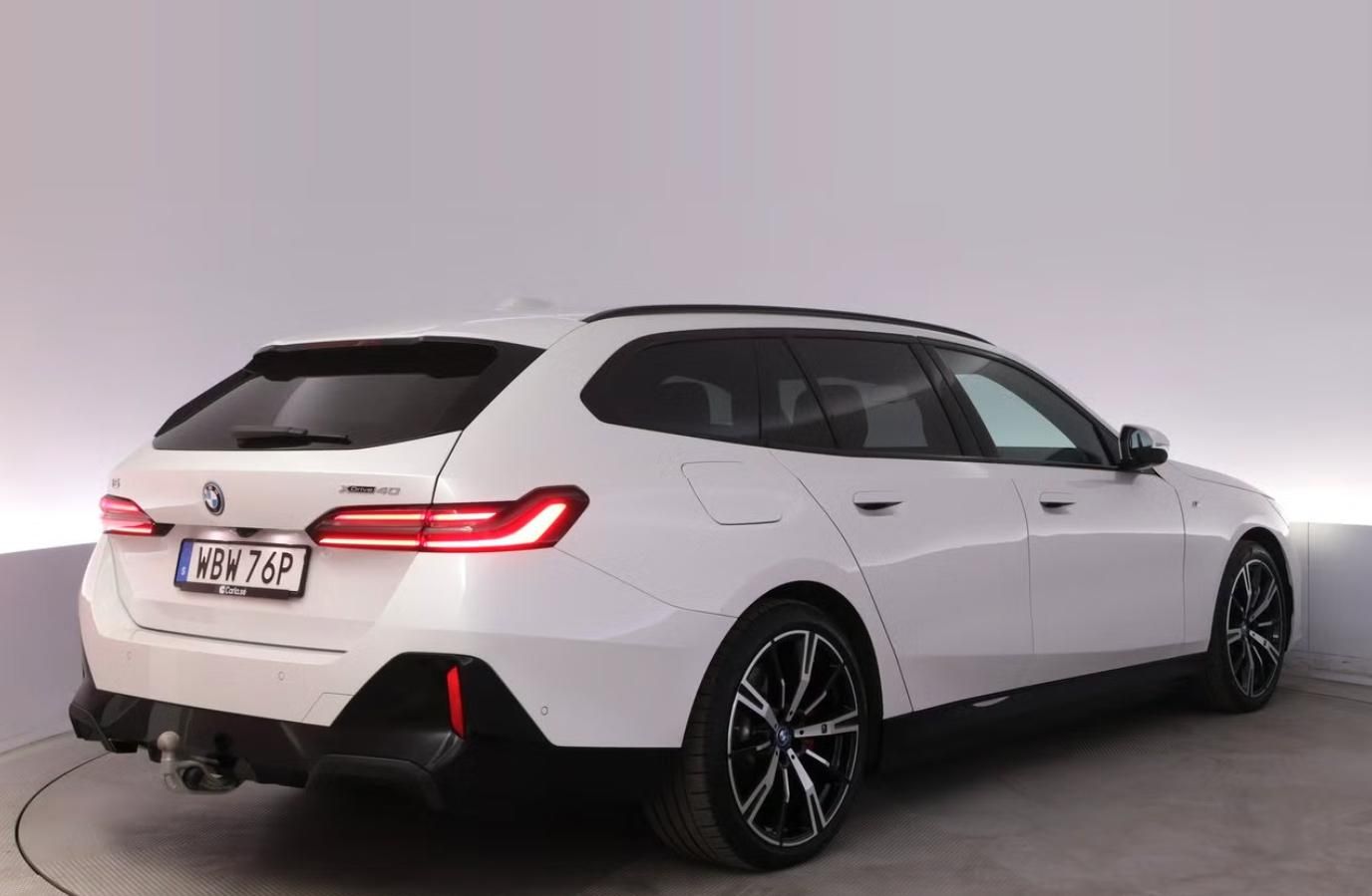 BMW i5, xDrive40 Touring M SoH 97% Taž - fotka 4