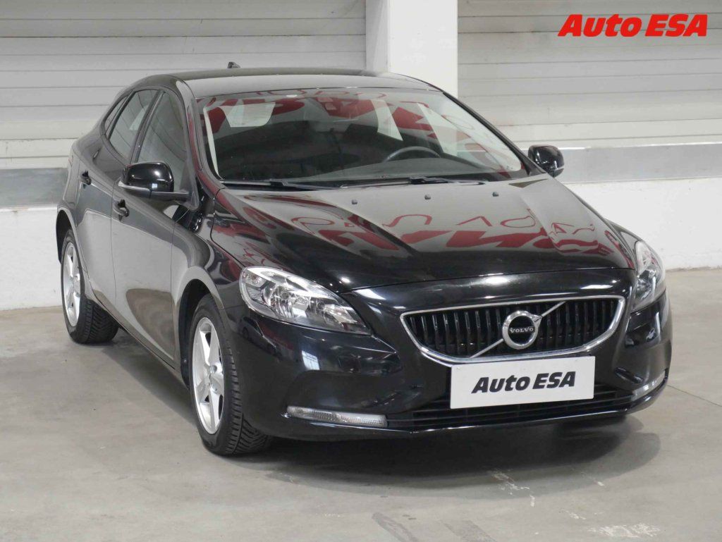 Volvo V40, 2.0 D,Navi,AC