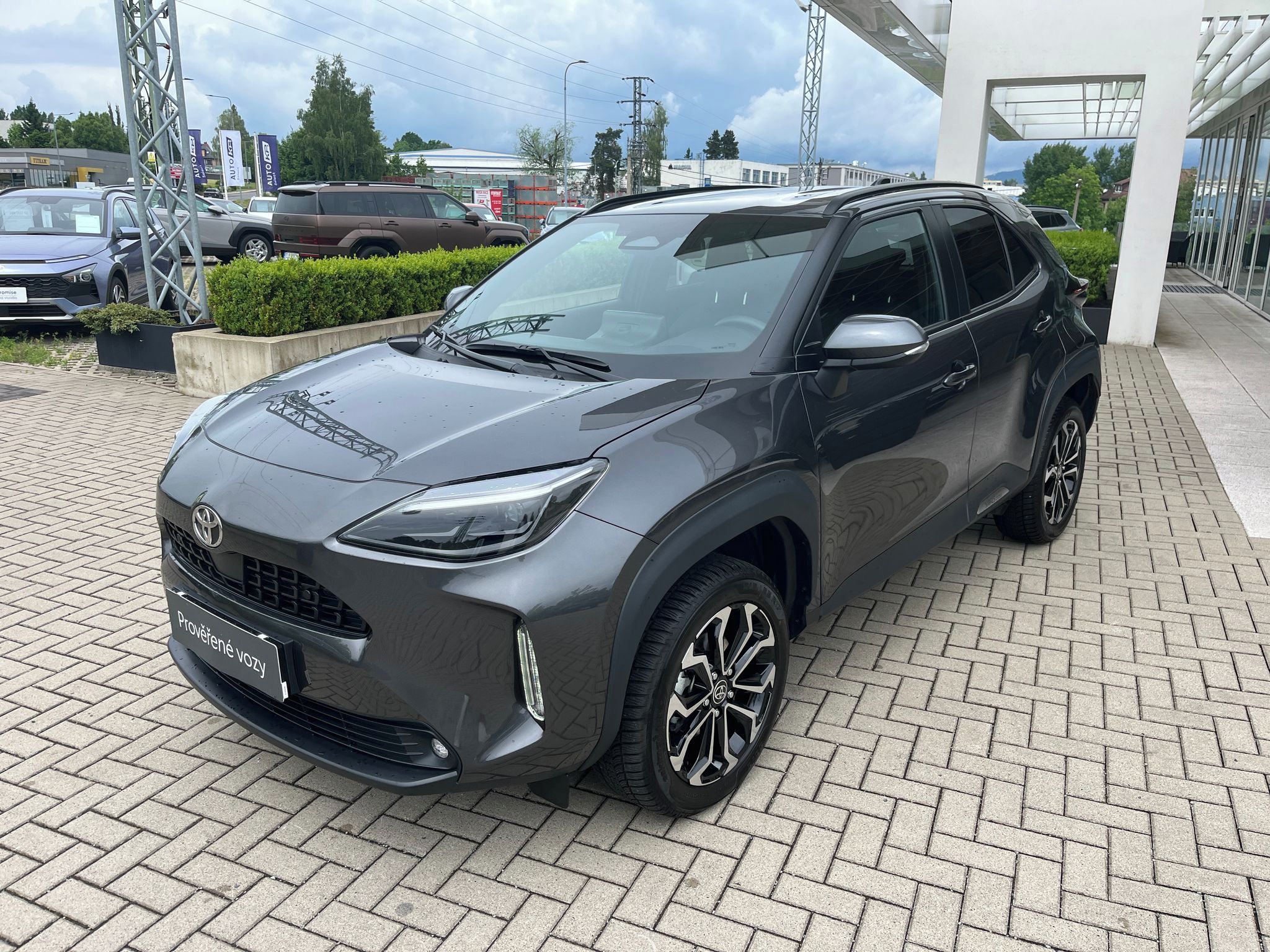 Toyota Yaris Cross, 1.5 Hybrid e-CVT Style - fotka 2