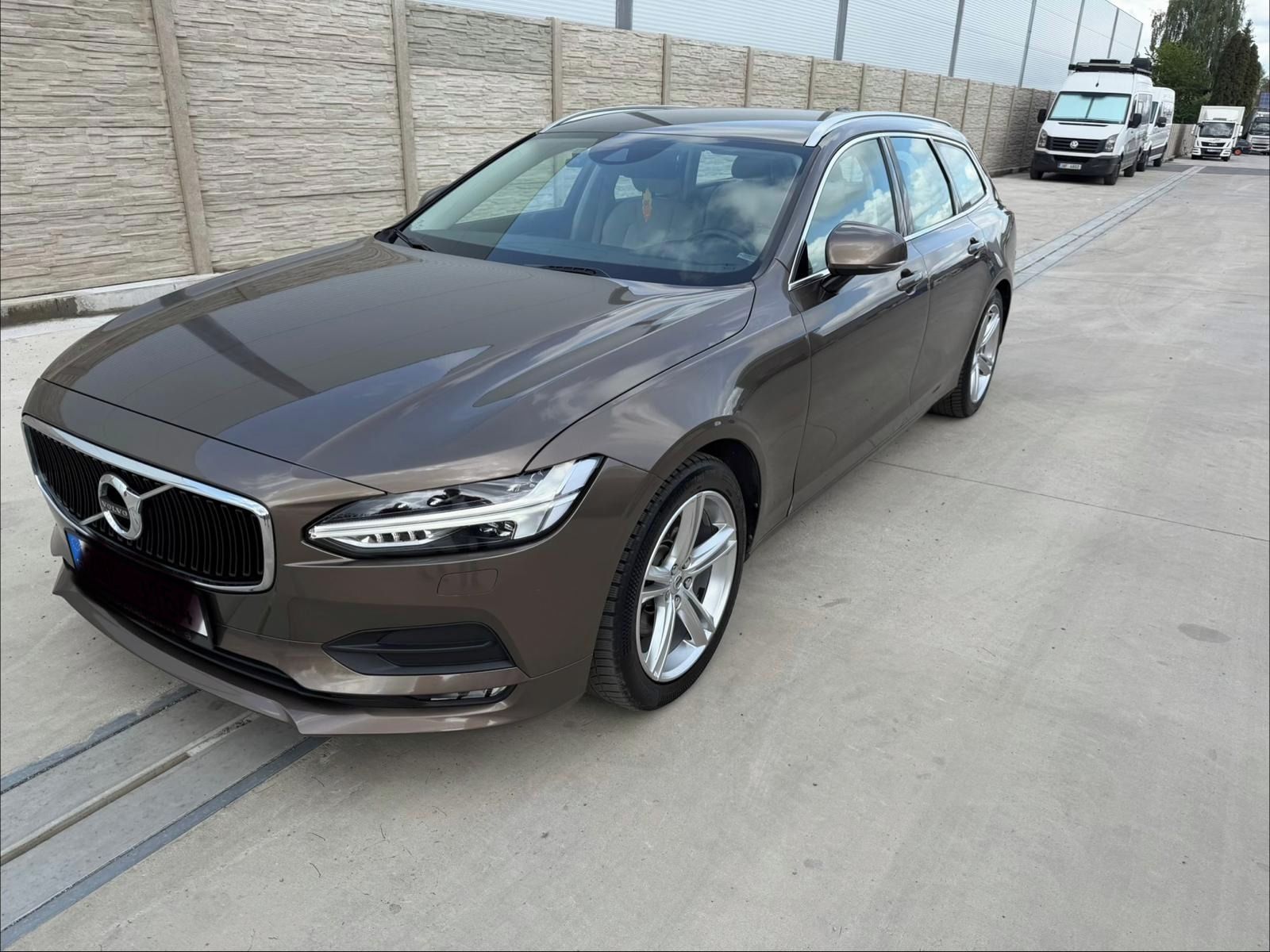 Volvo V90, Volvo V90, 187 kw - fotka 3