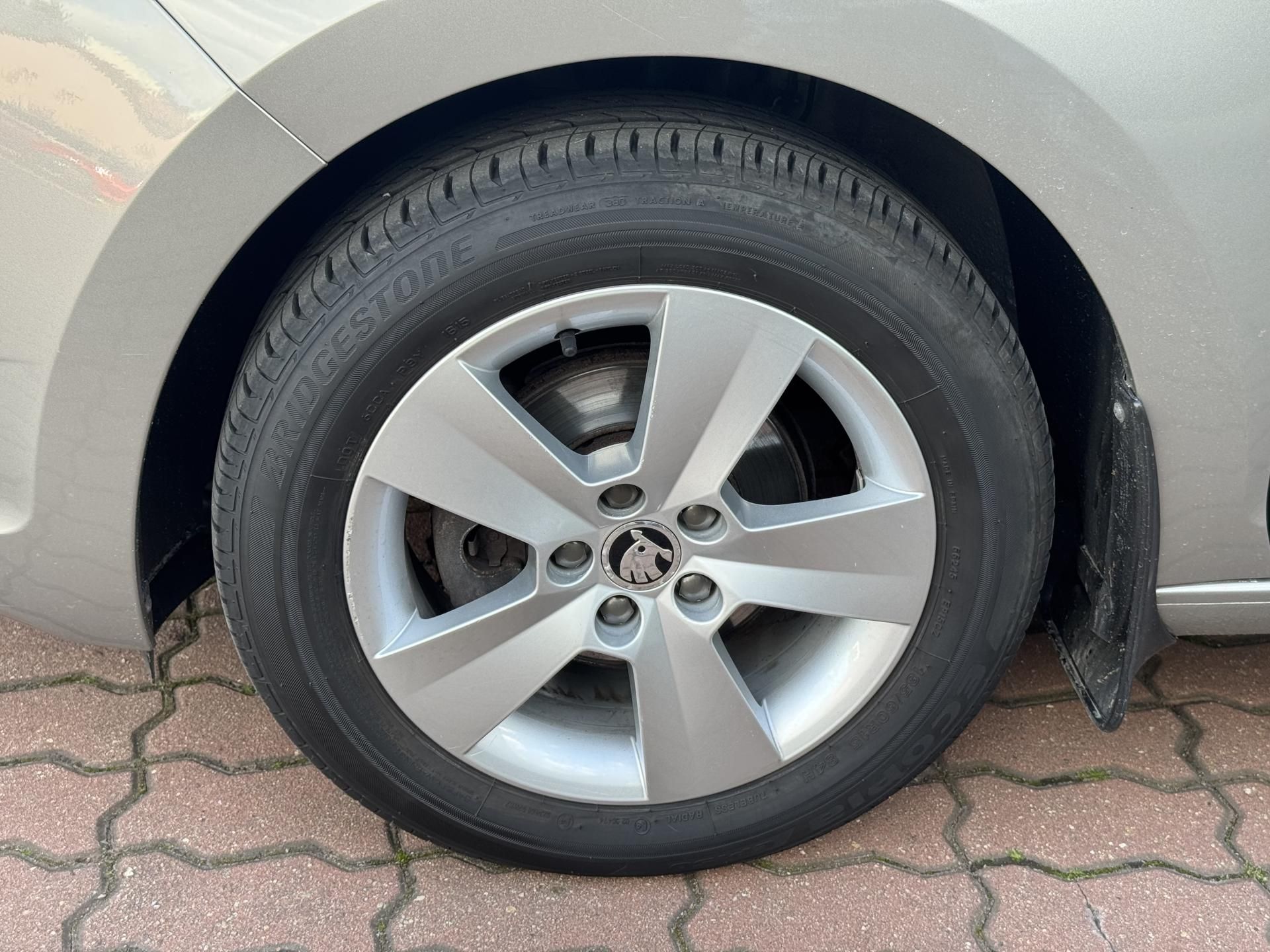 Škoda Rapid, 1.2TSI Ambition ČR - fotka 6