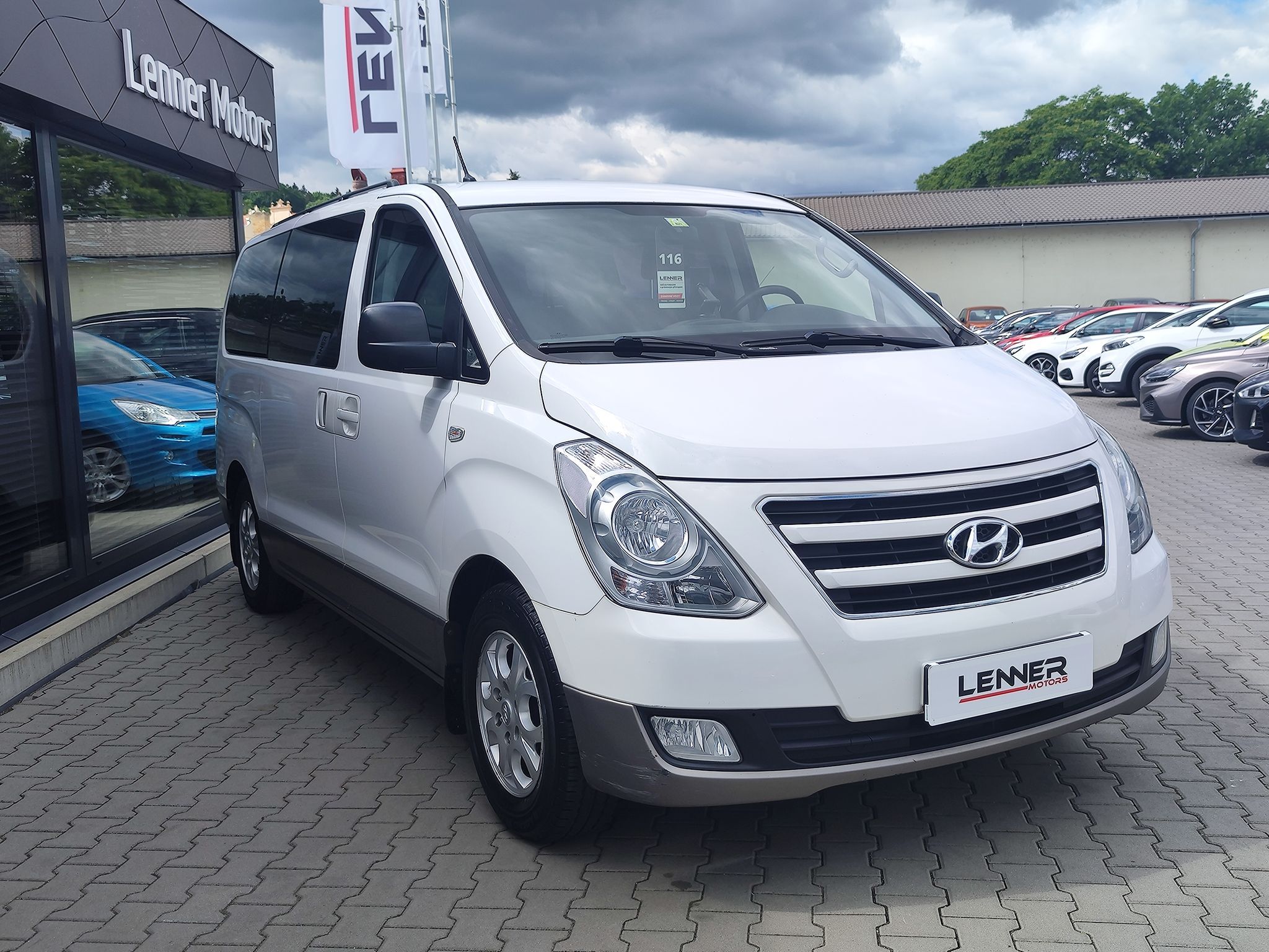 Hyundai H 1, 2.5 CRDi/100kW Tour 8.Míst - fotka 3