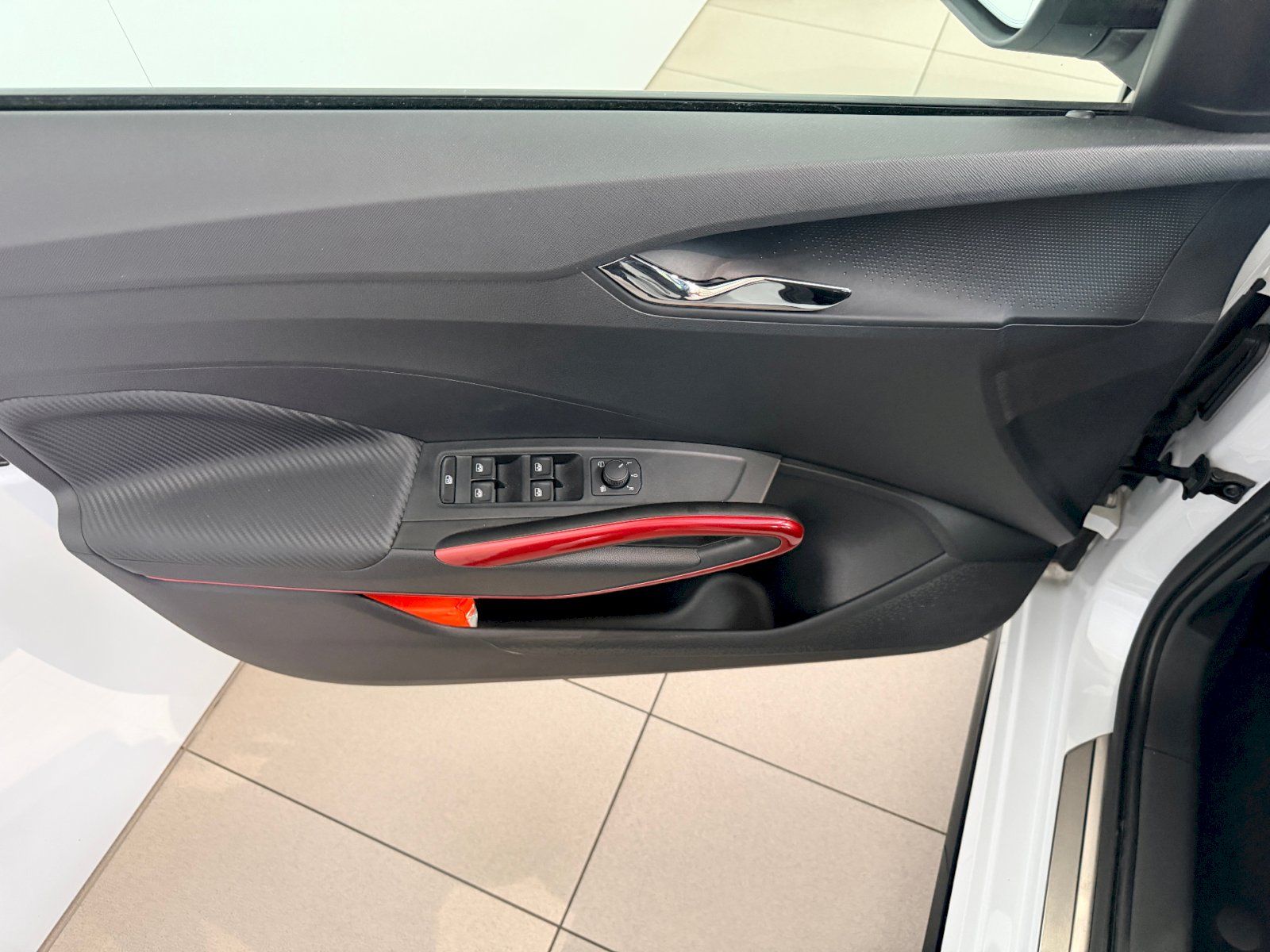 Škoda Fabia, 1,0 TSI 85 kW A7F Monte Carlo - fotka 6
