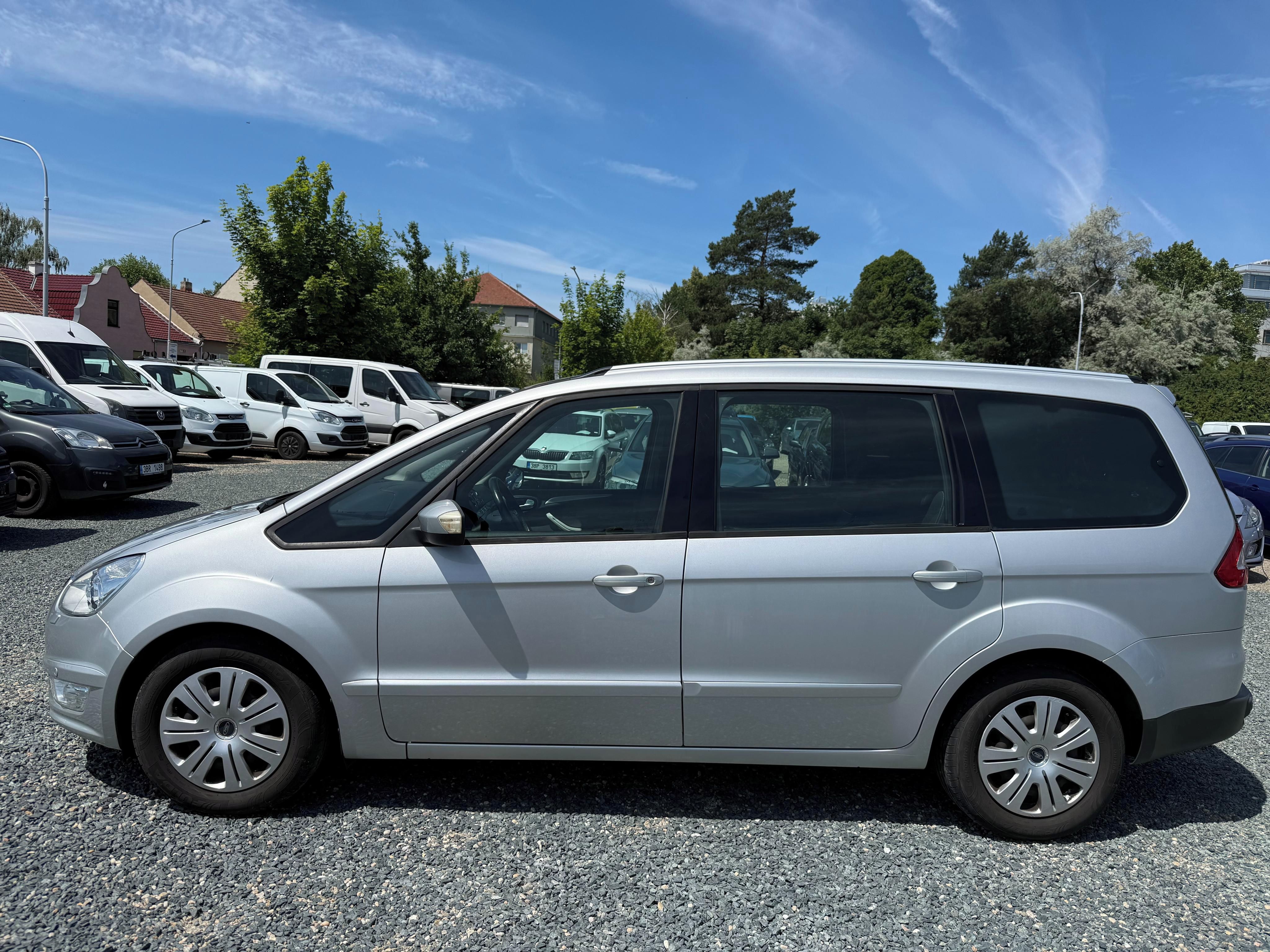 Ford Galaxy, 2.0 TDCi 103Kw 7-Míst Titanium - fotka 3