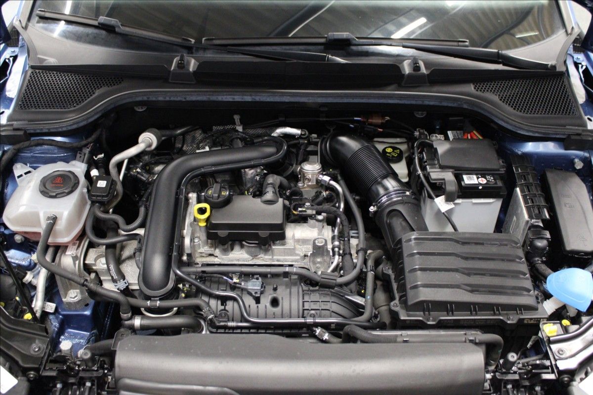 Škoda Kamiq, 1,0 TSI DSG Clever - fotka 6