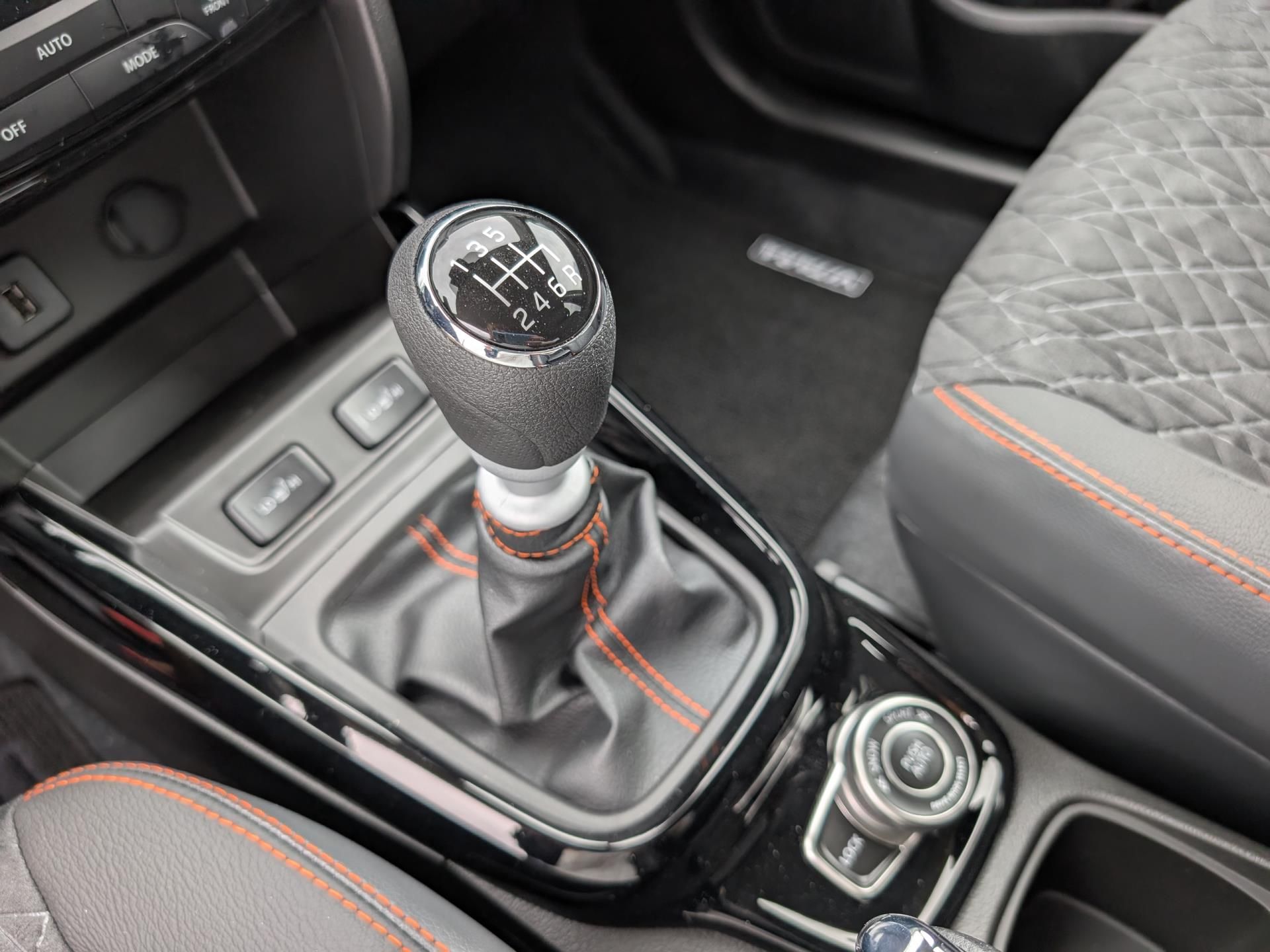 Suzuki Vitara, ELEGANCE 1.4 HYBRID M/T 4x4 BL - fotka 6
