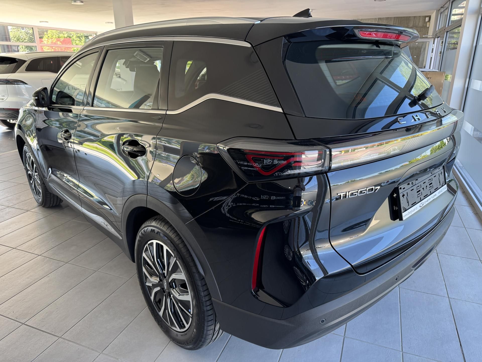 Chery Tiggo 7, 1,6T ICE Luxury FWD - fotka 3