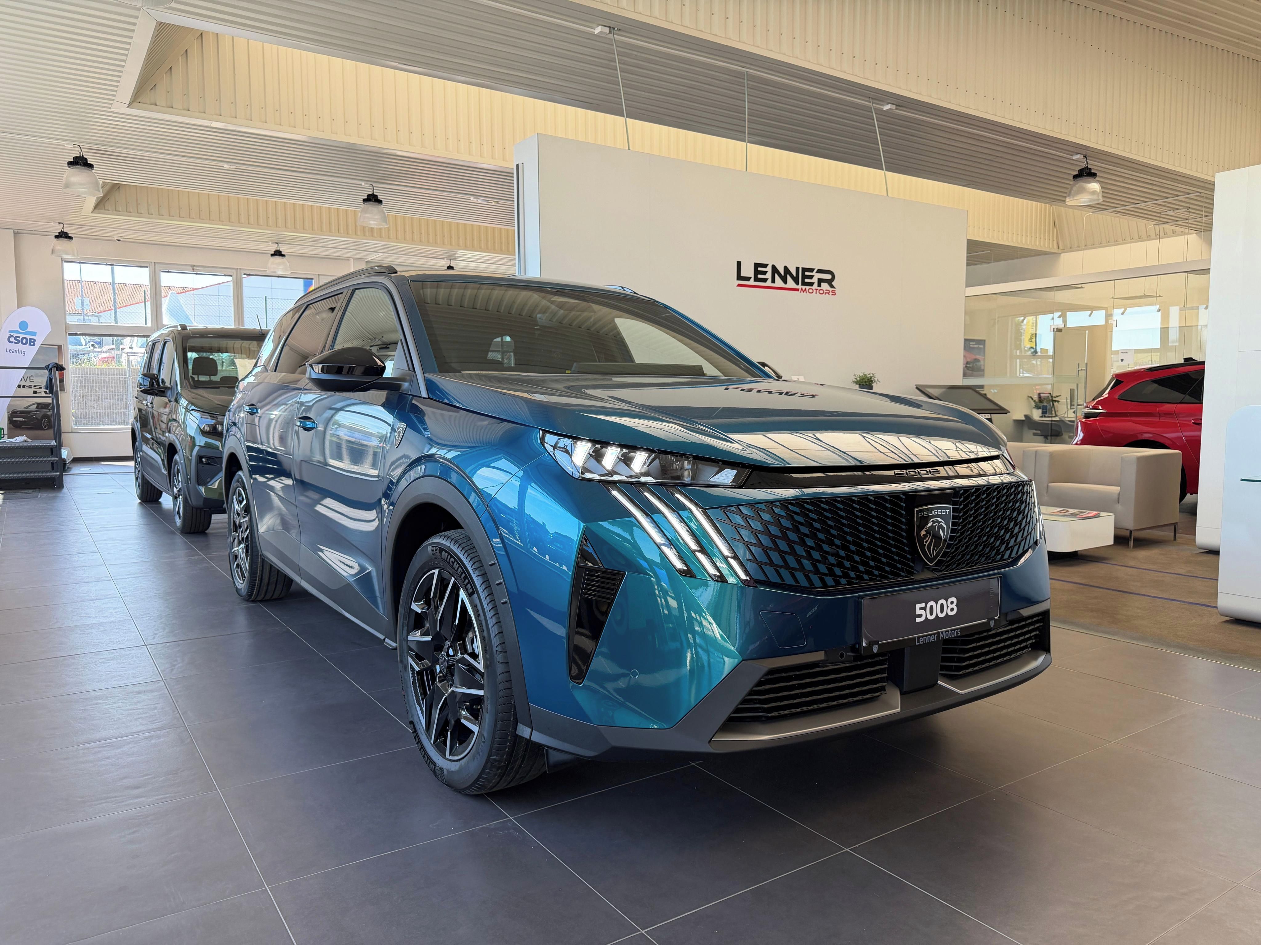 Peugeot 5008, GT 1.2 Hybrid 145 e-DCS6 - fotka 2