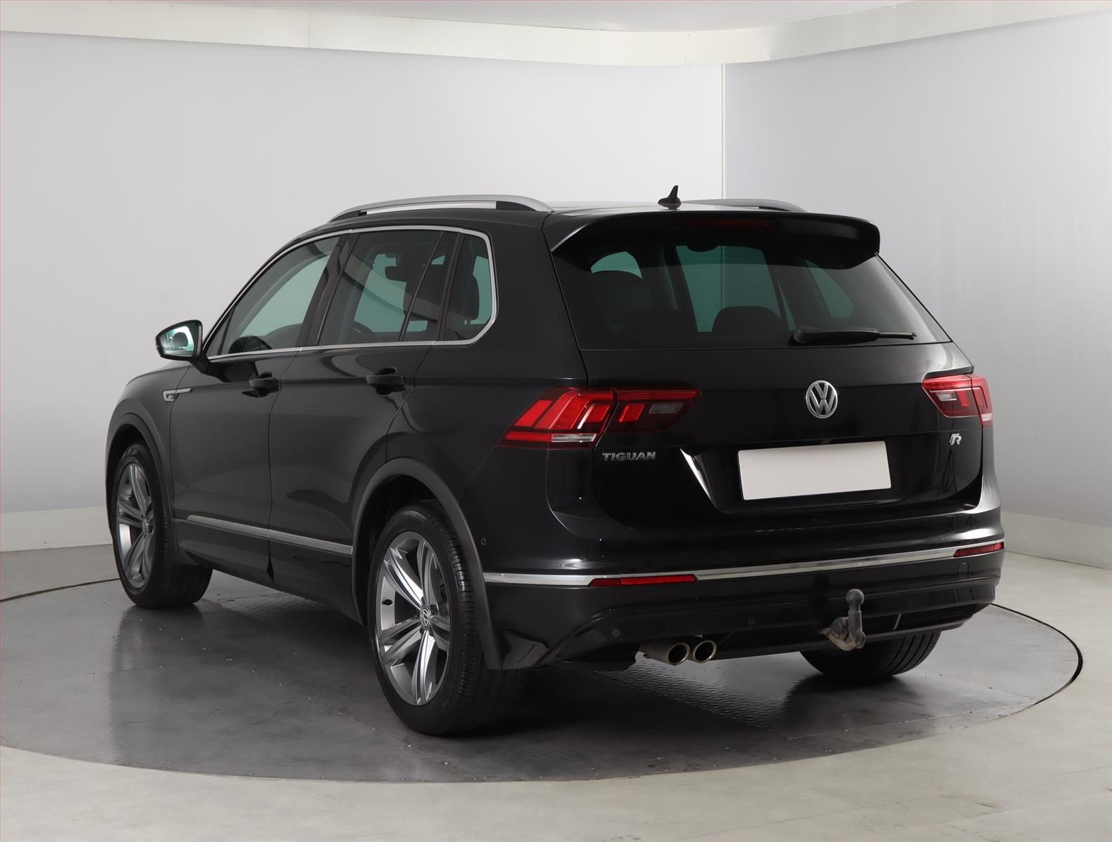 Volkswagen Tiguan, 1.5 TSI, R-Line, Automat, Kůže - fotka 4
