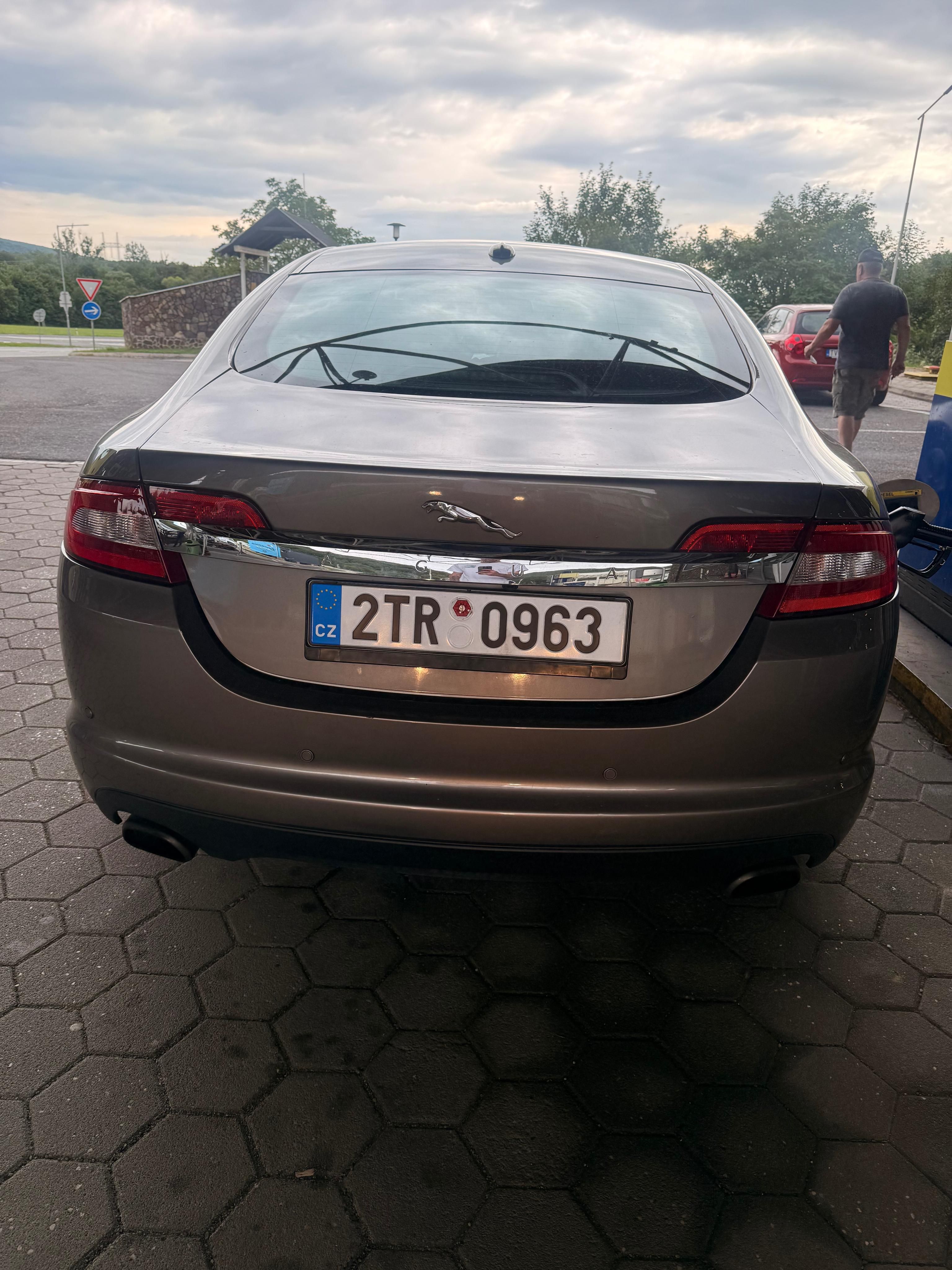 Jaguar XF, Jaguar XF 2,7D 2009 - fotka 2