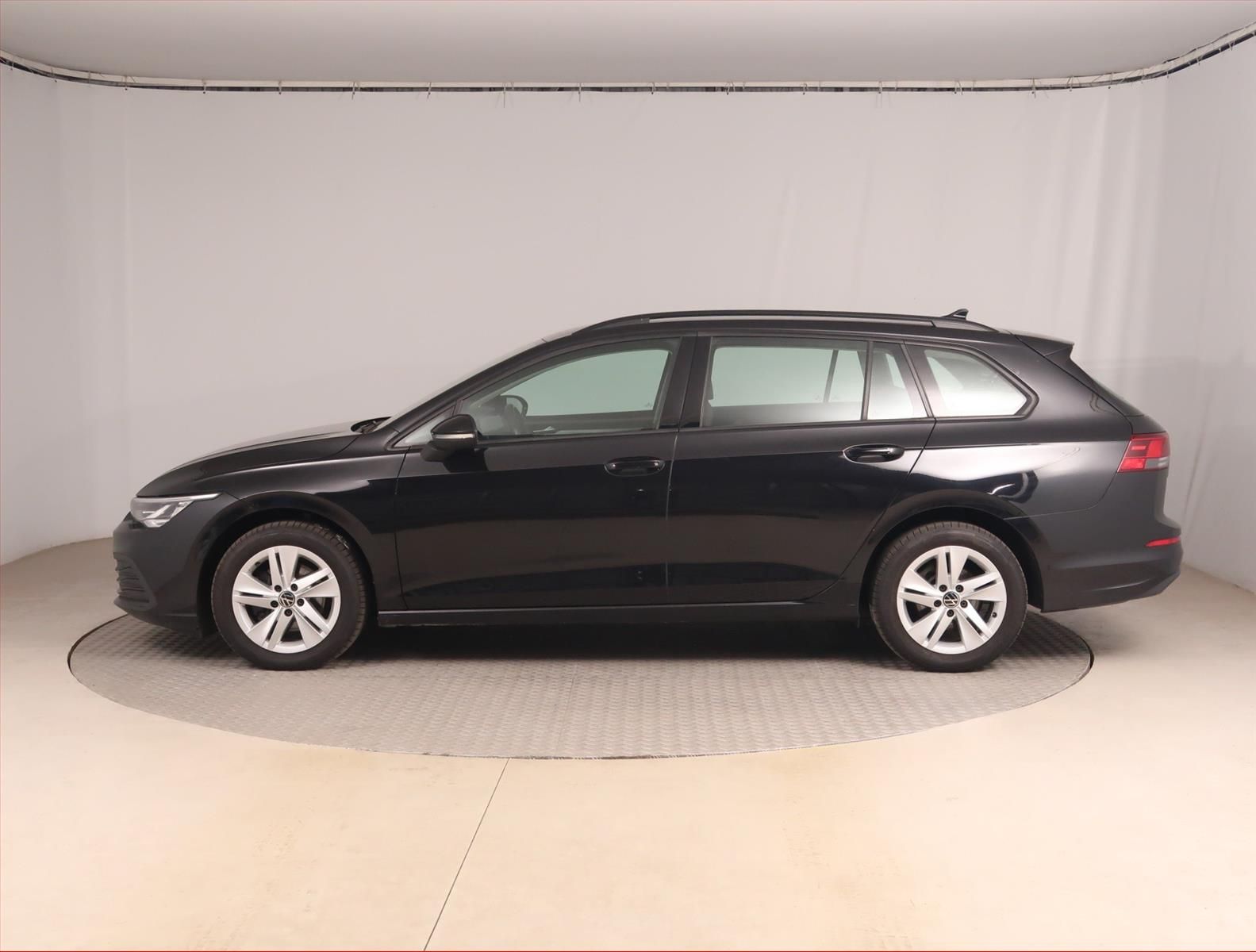 Volkswagen Golf, 1.5 TSI, Life, Serv.kniha - fotka 3