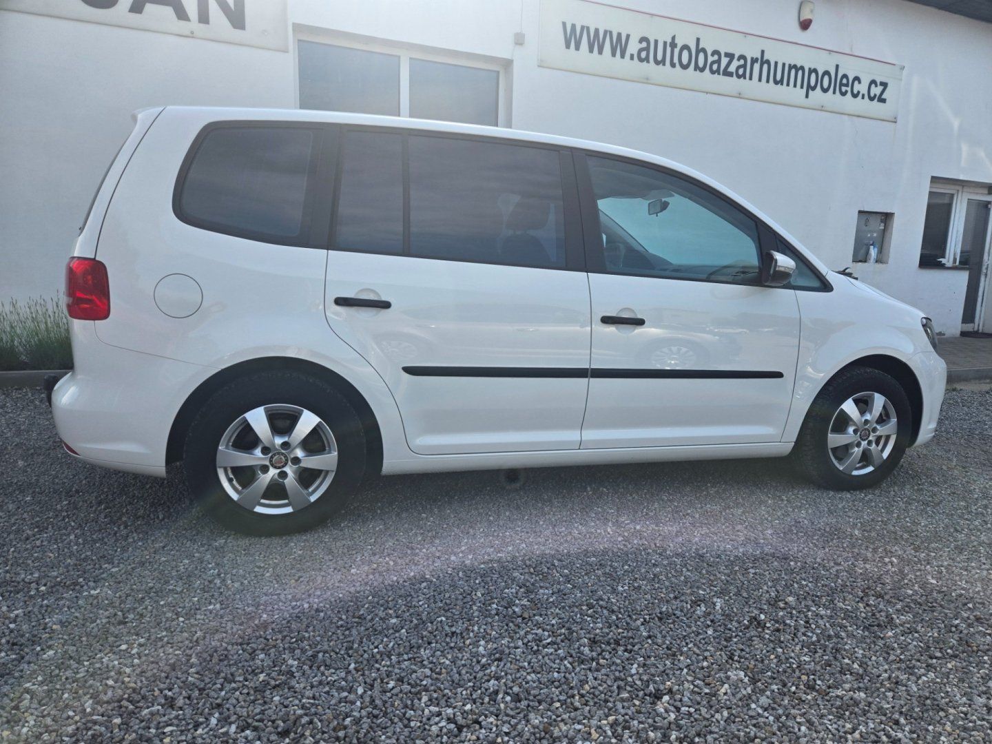 Volkswagen Touran, 1.4 TSI Zimáky,Tažné - fotka 2