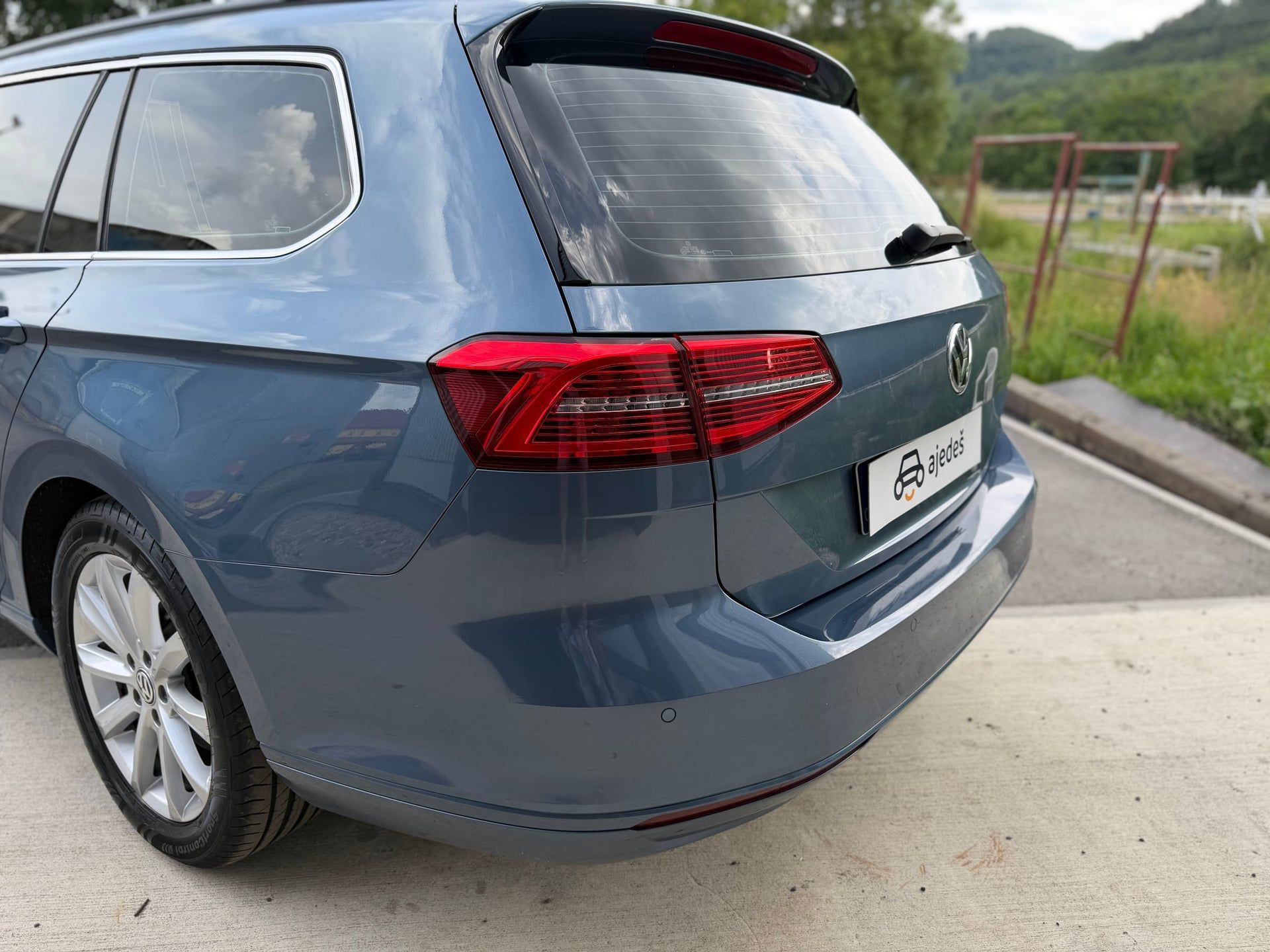 Volkswagen Passat, Combi/2.0TDI/DSG/Highline - fotka 6