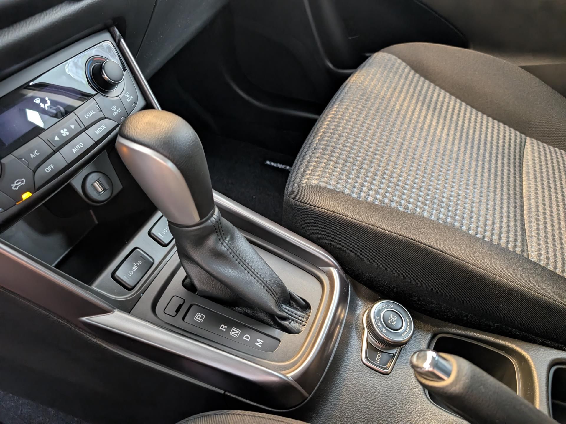 Suzuki S-Cross, PREMIUM 1,4 HYBRID A/T 4x4 - fotka 4
