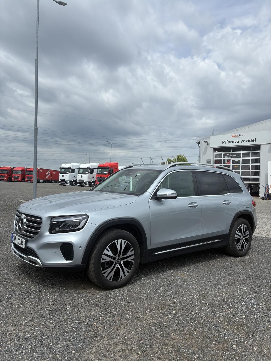 Mercedes-Benz GLB, 200d - fotka 2