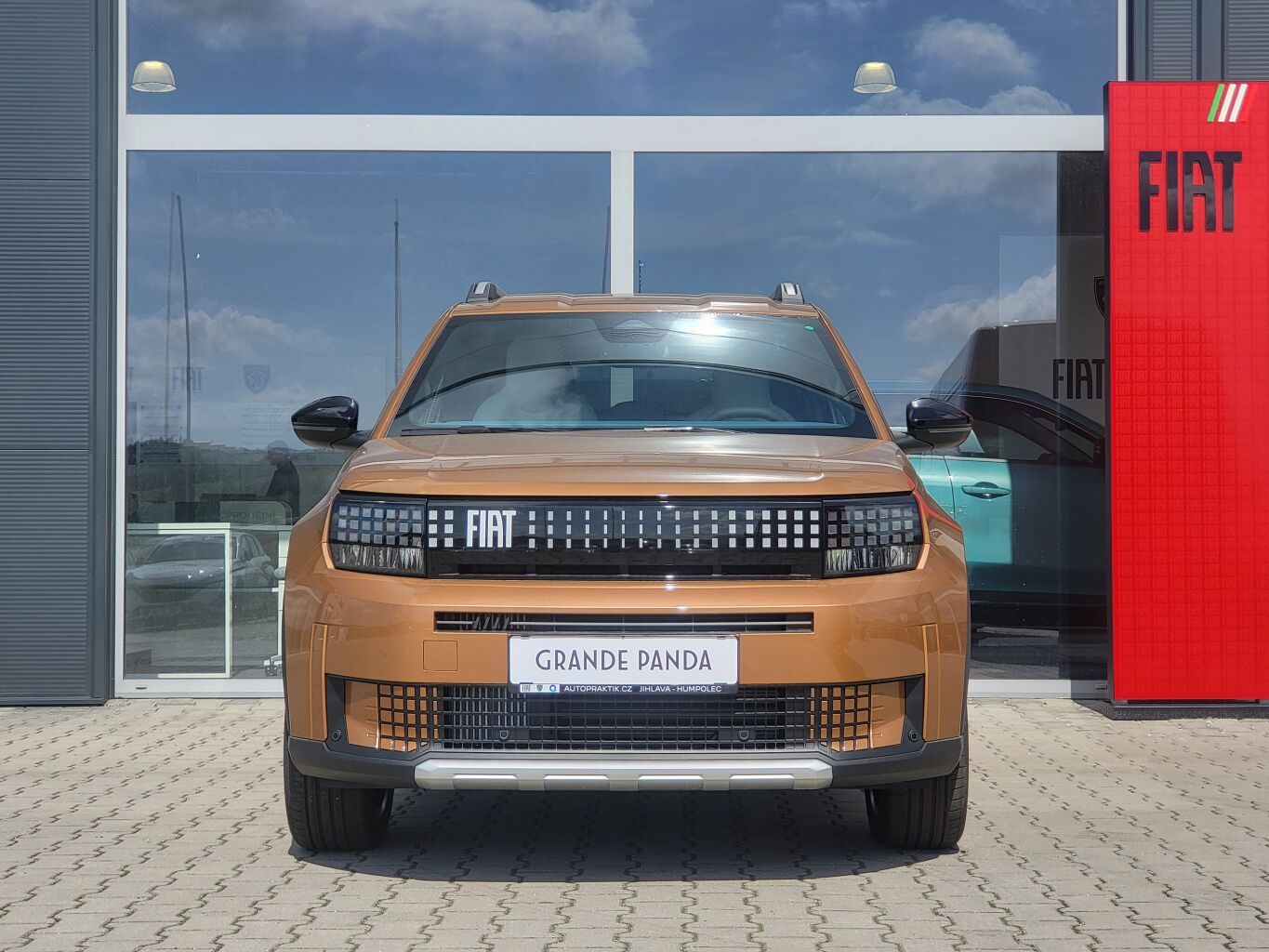 Fiat Grande Panda, La Prima 1.2 Turbo 100k MAN6 N - fotka 2
