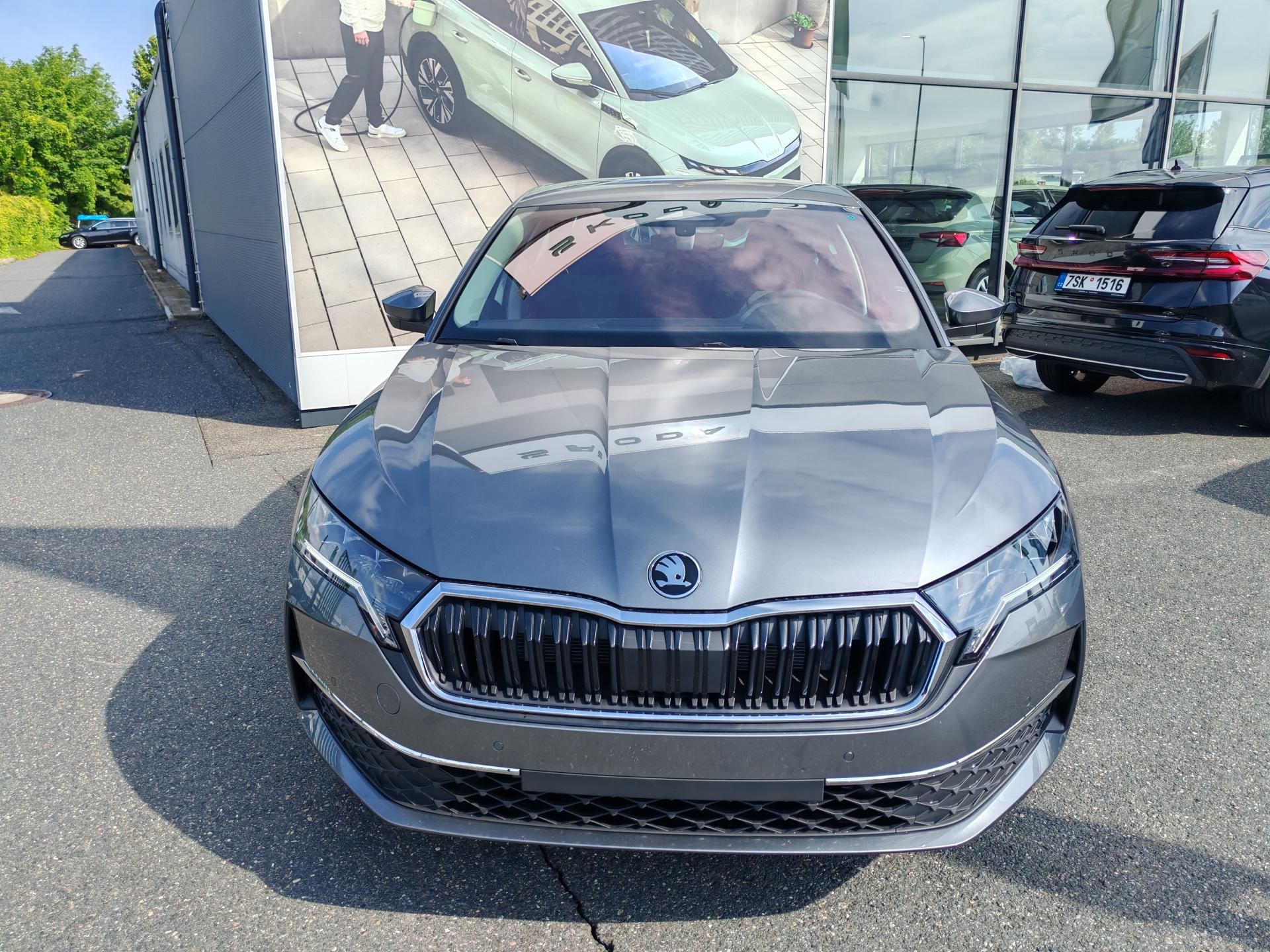 Škoda Octavia, CLASSIC 1.5TSI 110kW DSG - fotka 2