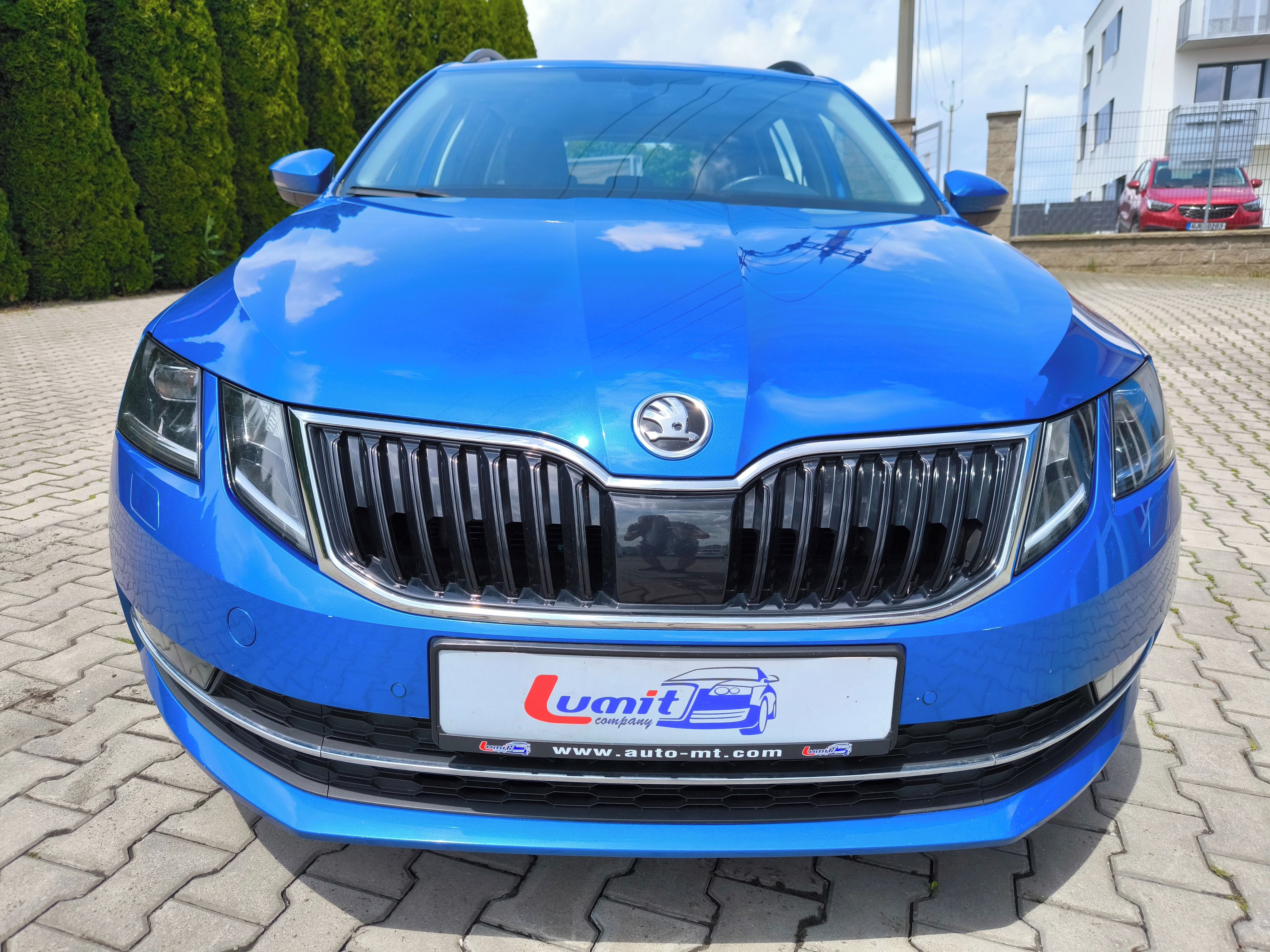 Škoda Octavia, 1.6 TDI Style - fotka 2