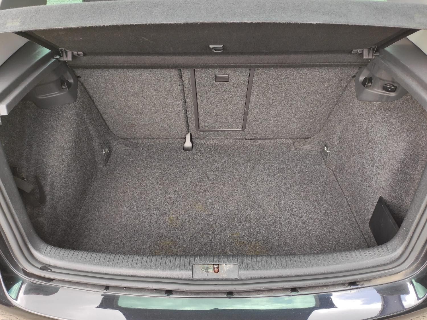 Volkswagen Golf, R LINE 1.4 TSI 90 kW MAN6 - fotka 6