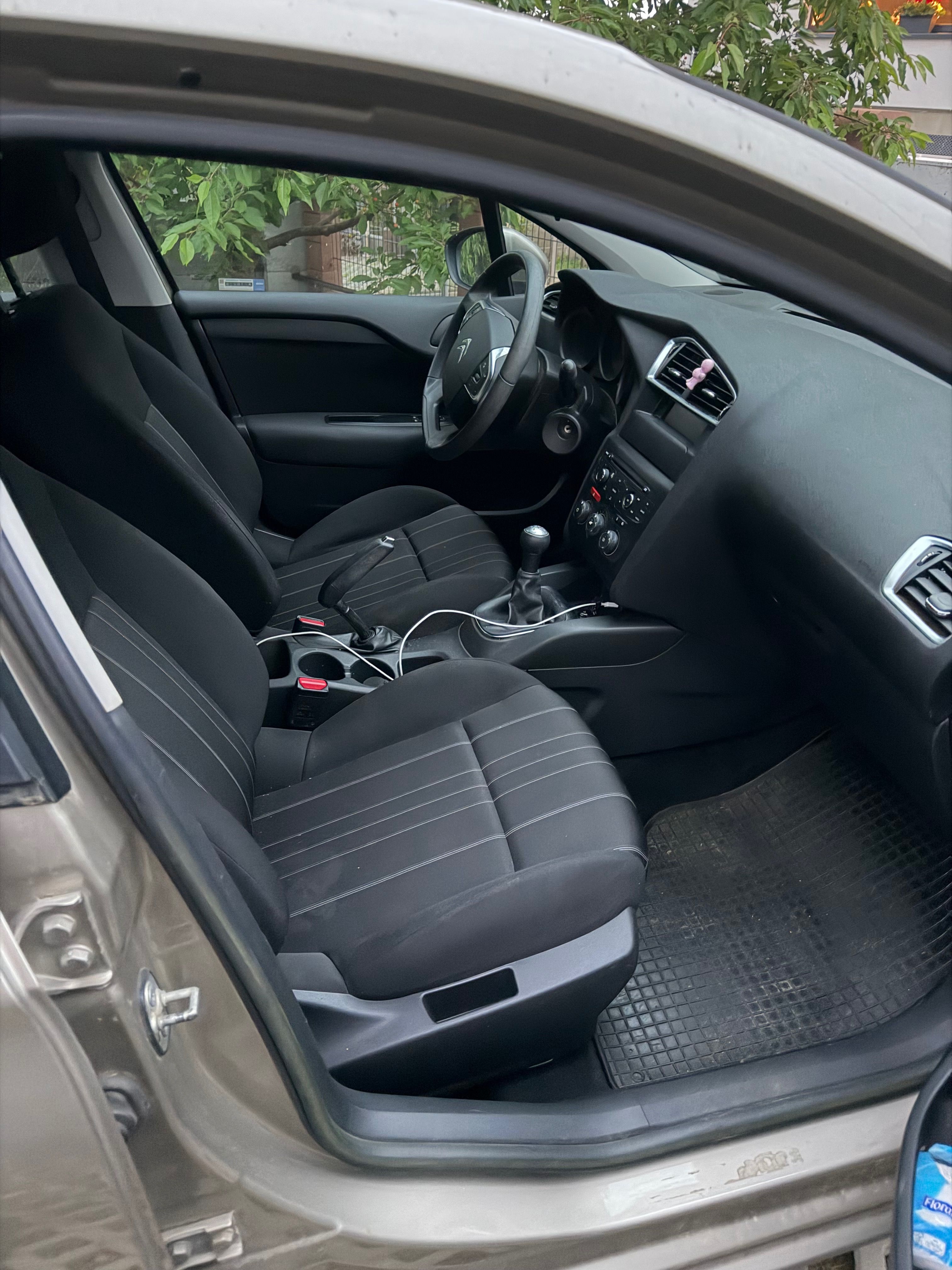 Citroën C4 - fotka 3