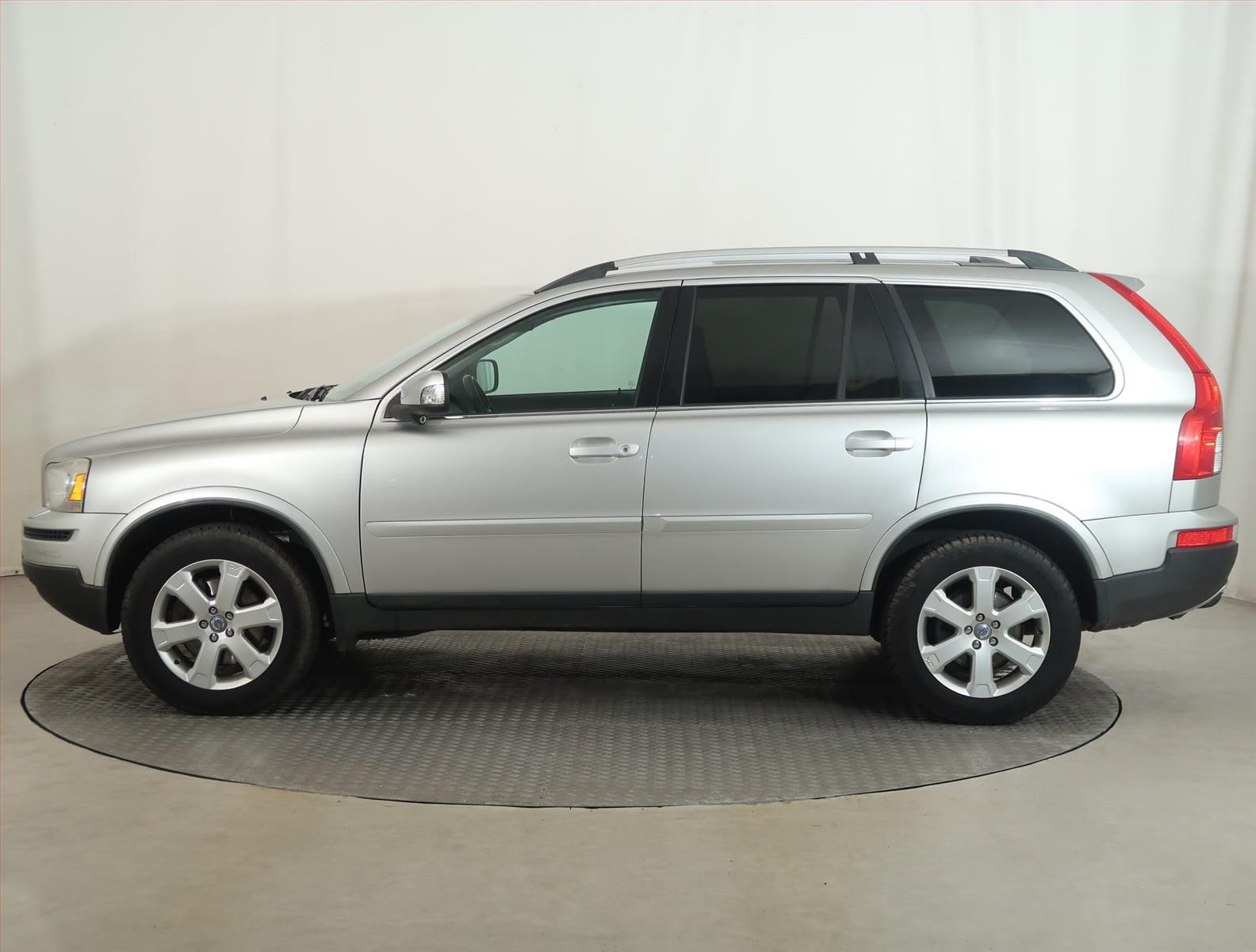 Volvo XC90, D5, 4X4, Automat, Navi - fotka 3
