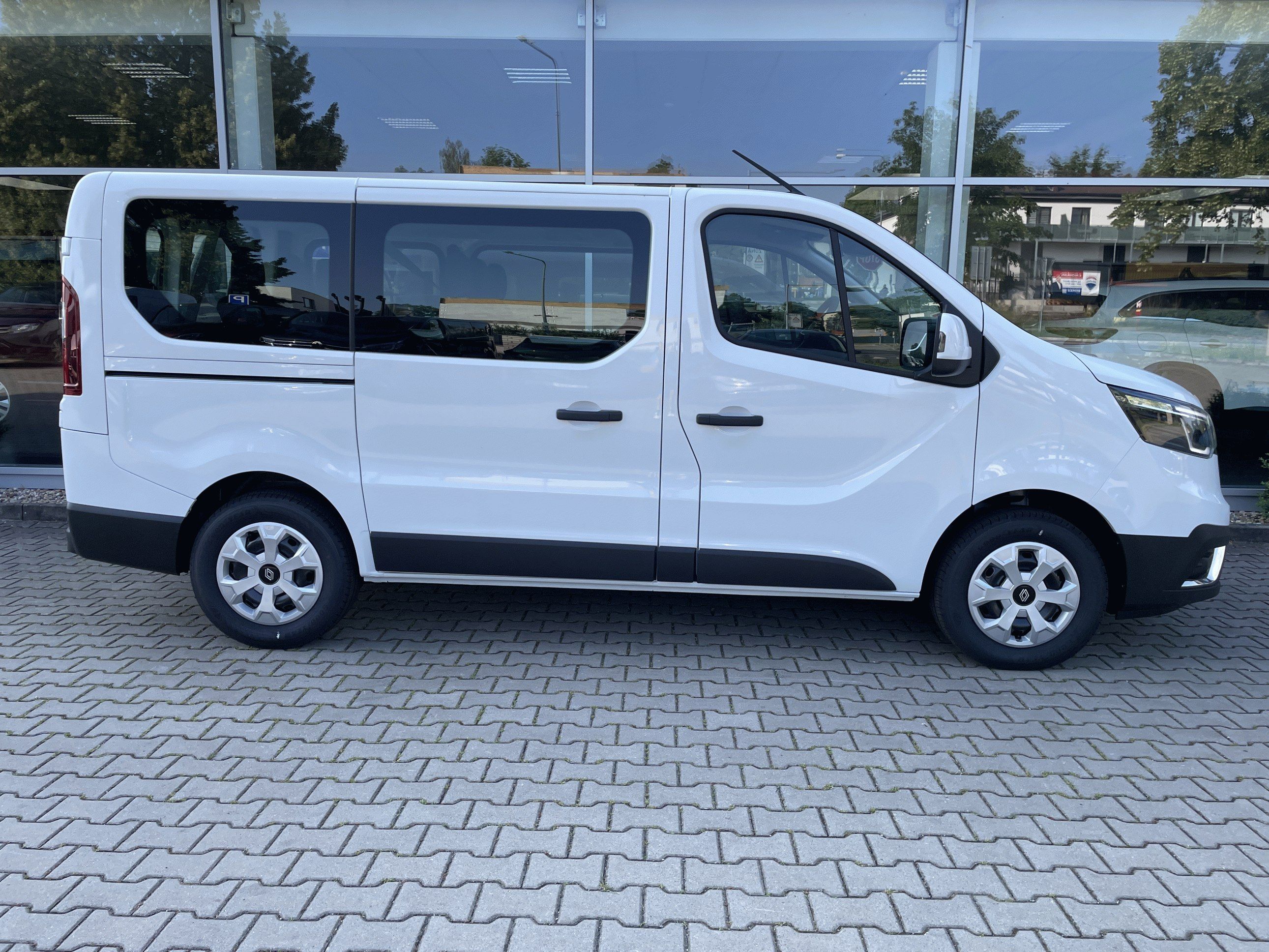 Renault Trafic, Blue dCi 150 Equilibre L1 - fotka 3
