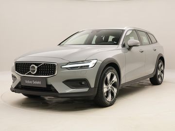 CC B5 AWD BRIGHT PLUS AUT