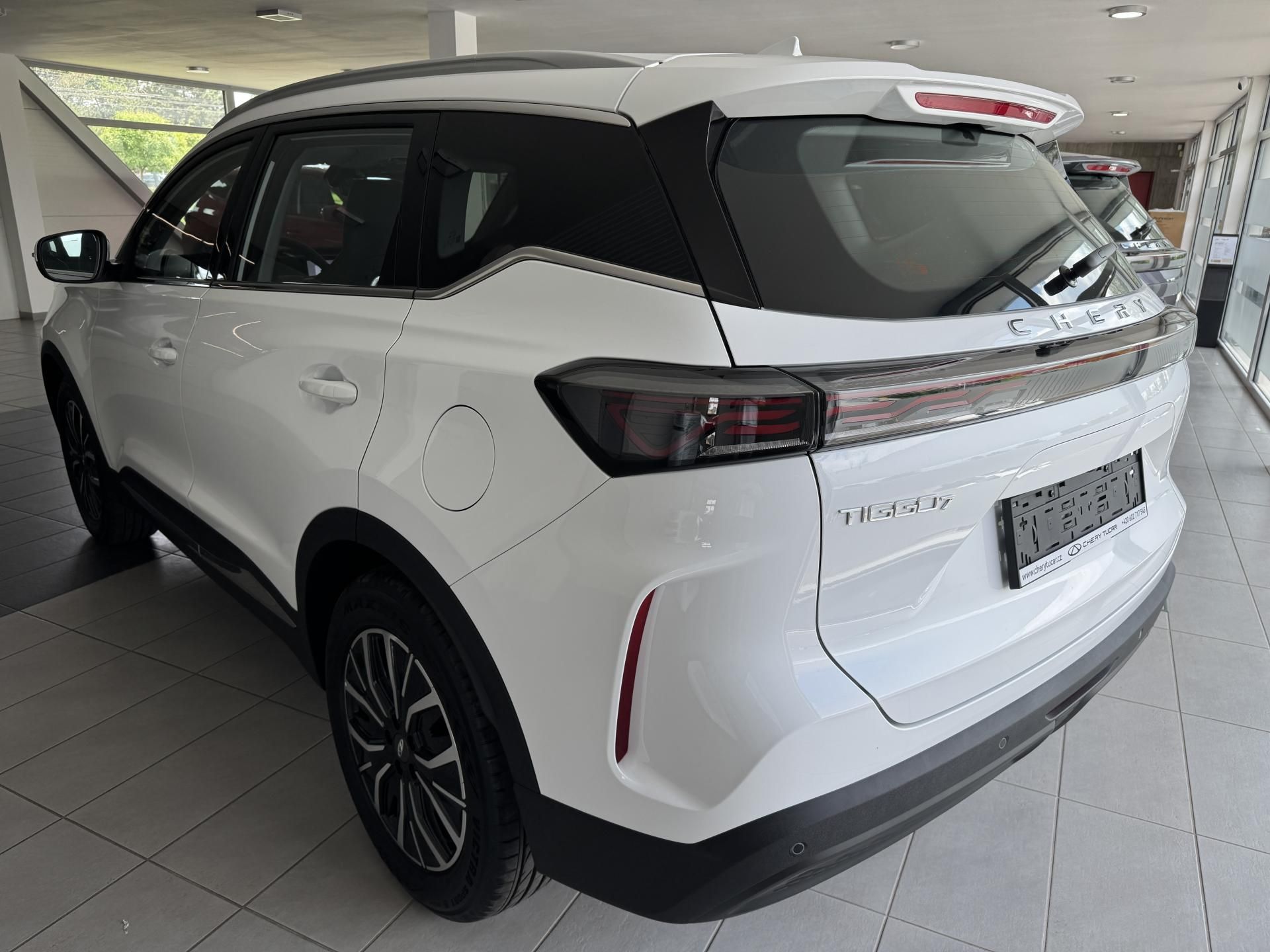 Chery Tiggo 7, 1,6T ICE Luxury FWD - fotka 3