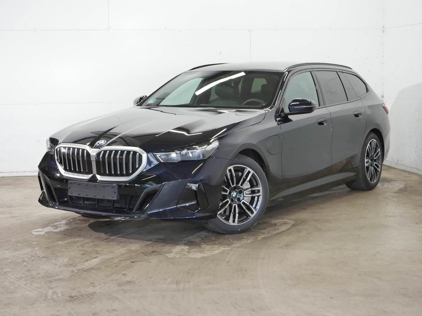 BMW Řada 5, 550e xDrive Touring Tažné