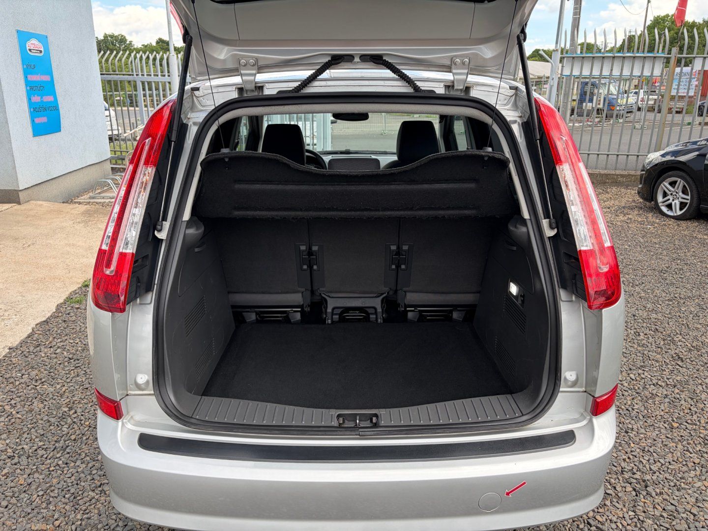 Ford C-MAX, 1,6 74kW, SERVISKA - fotka 5