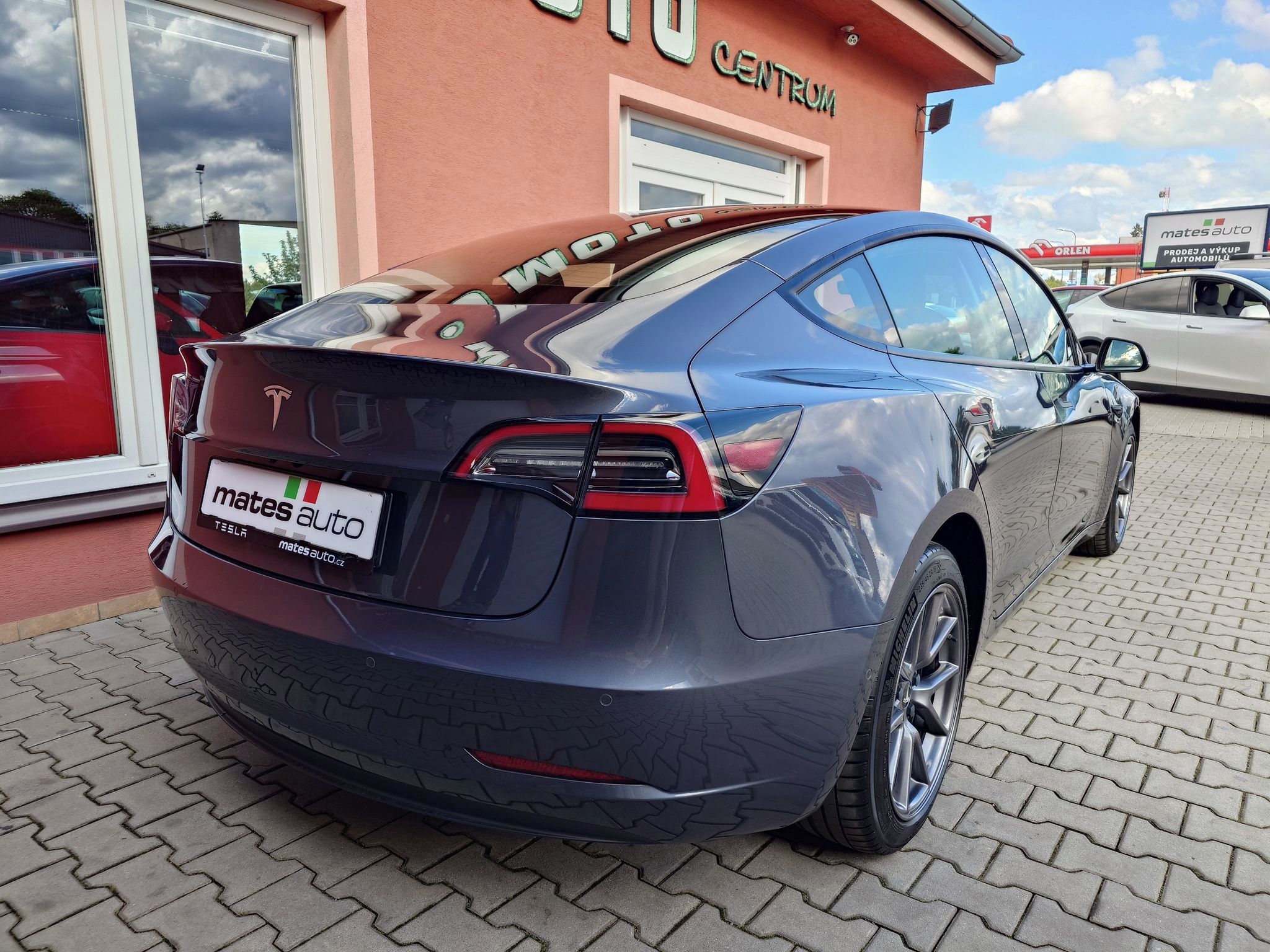 Tesla Model 3, Standard plus RWD 220kW SOH 91 - fotka 3